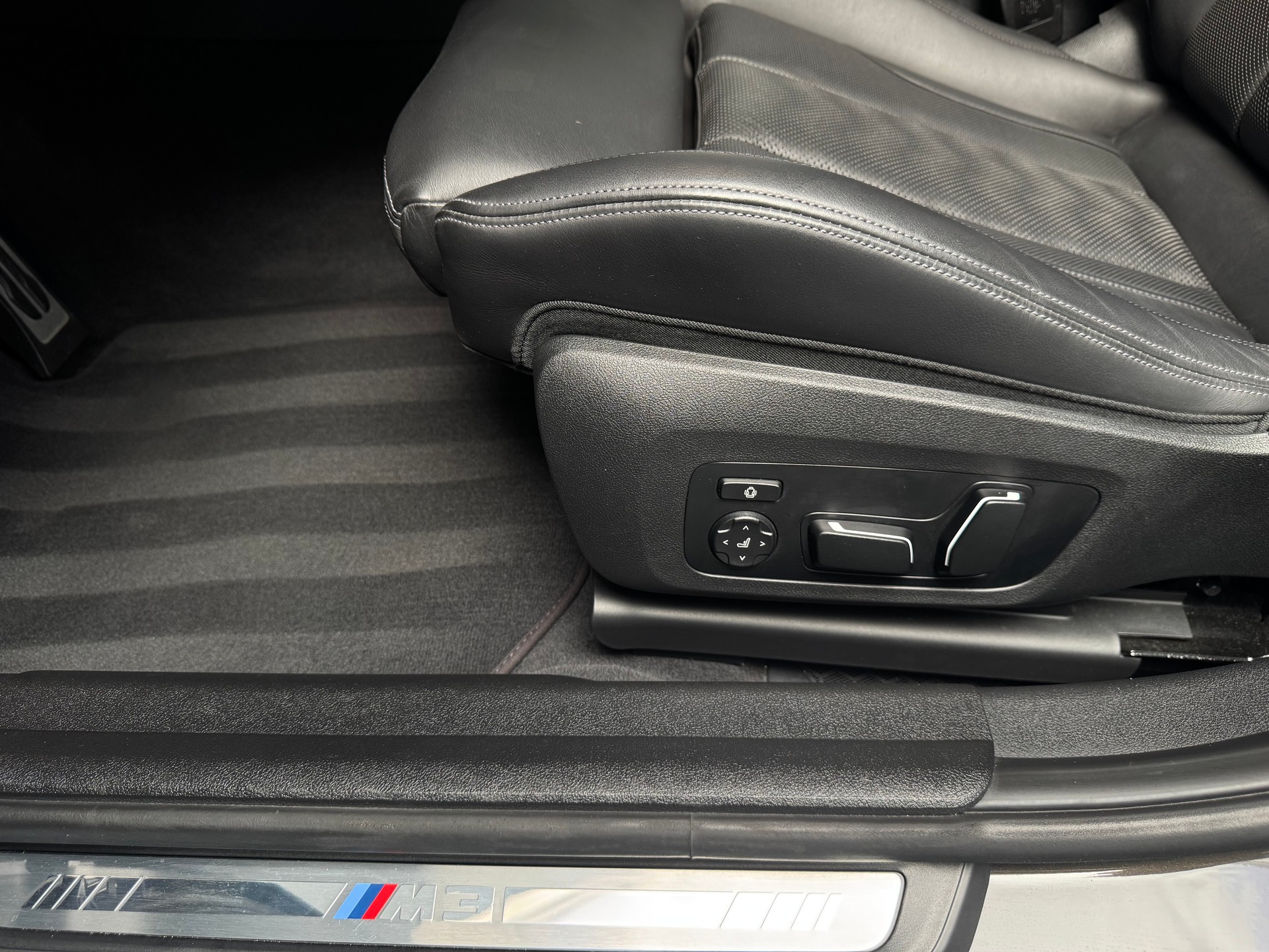 BMW M3 Competition-image-14