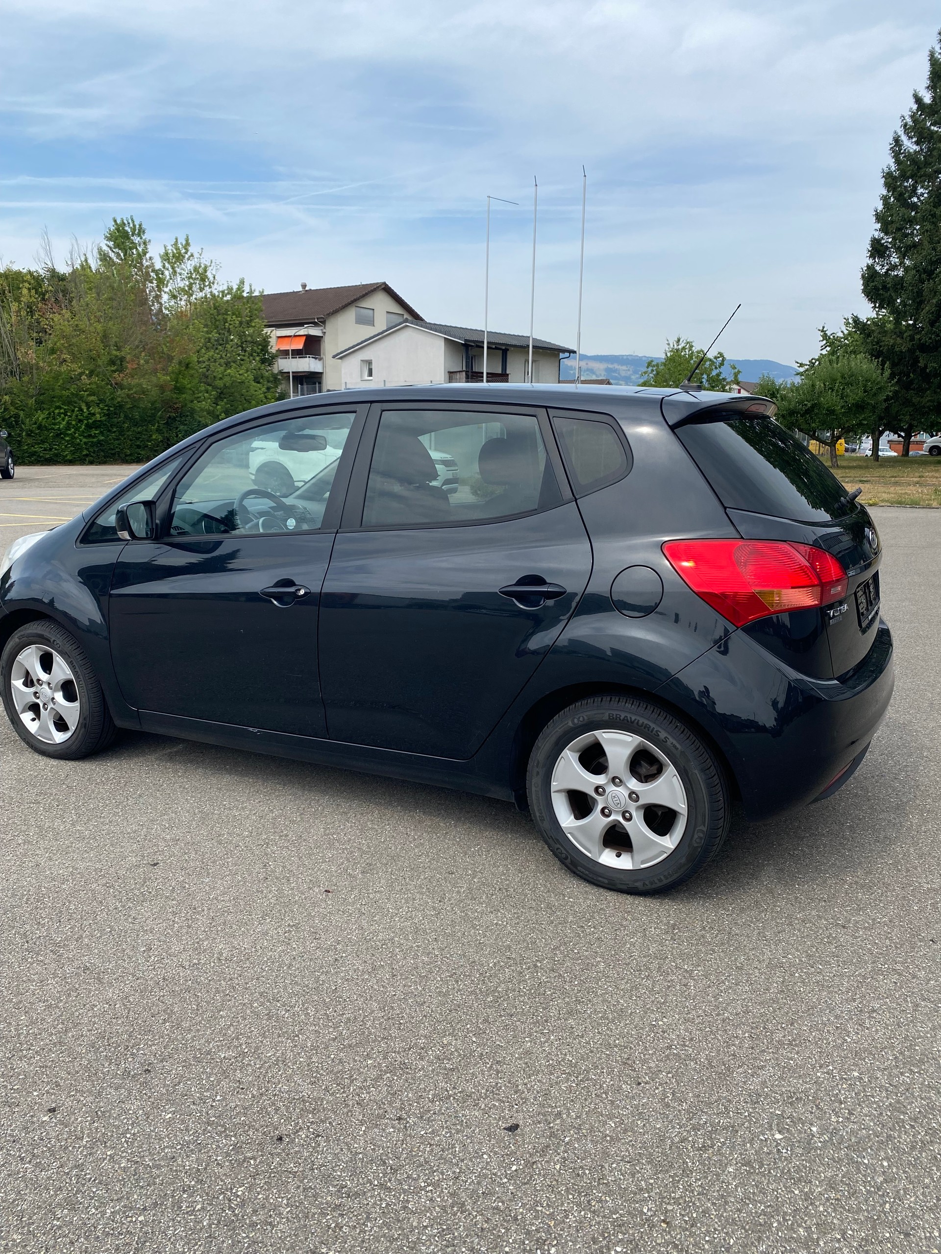KIA Venga 1.6 CVVT Trend Automatic-image-8