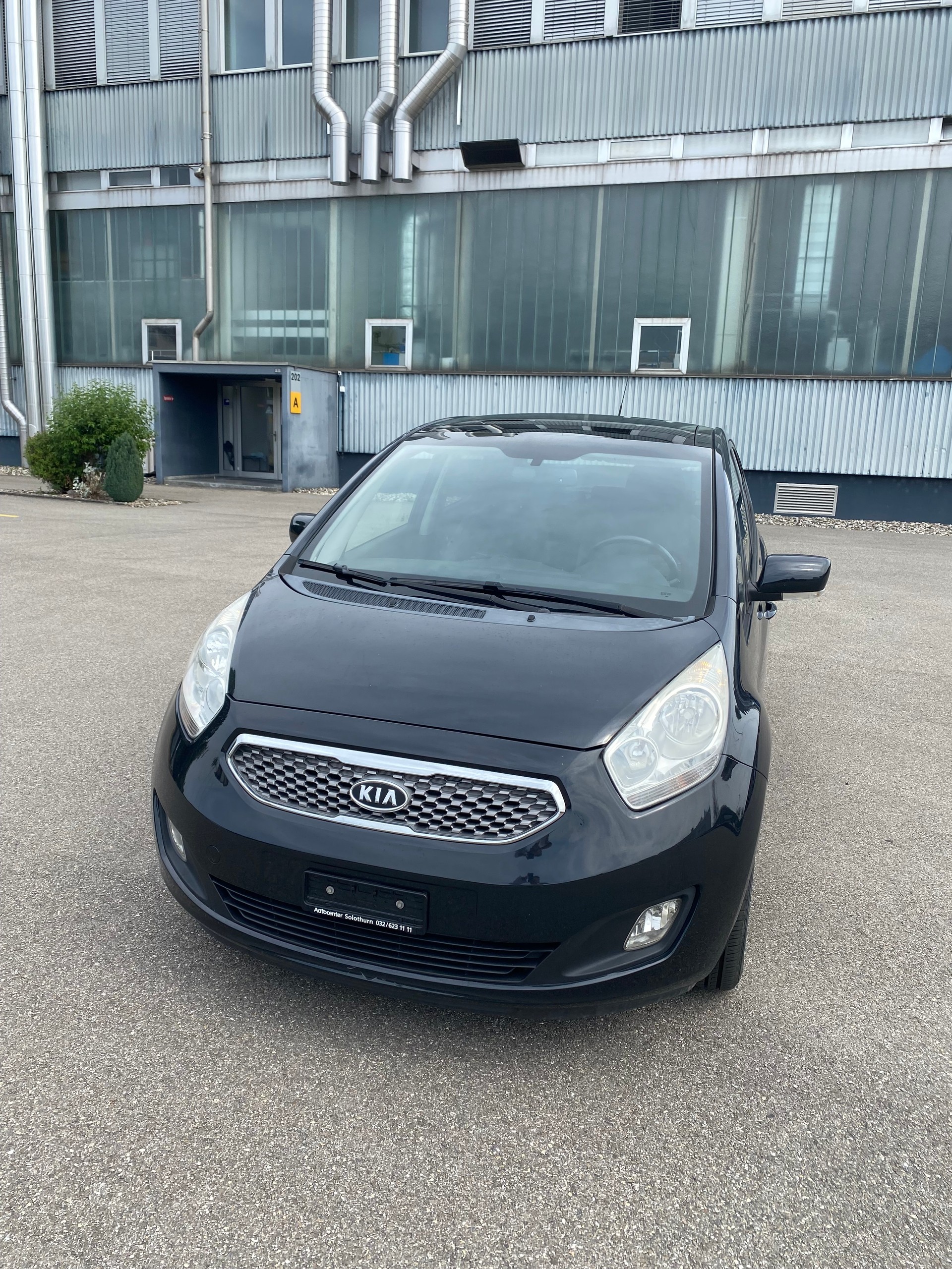 KIA Venga 1.6 CVVT Trend Automatic-image-1