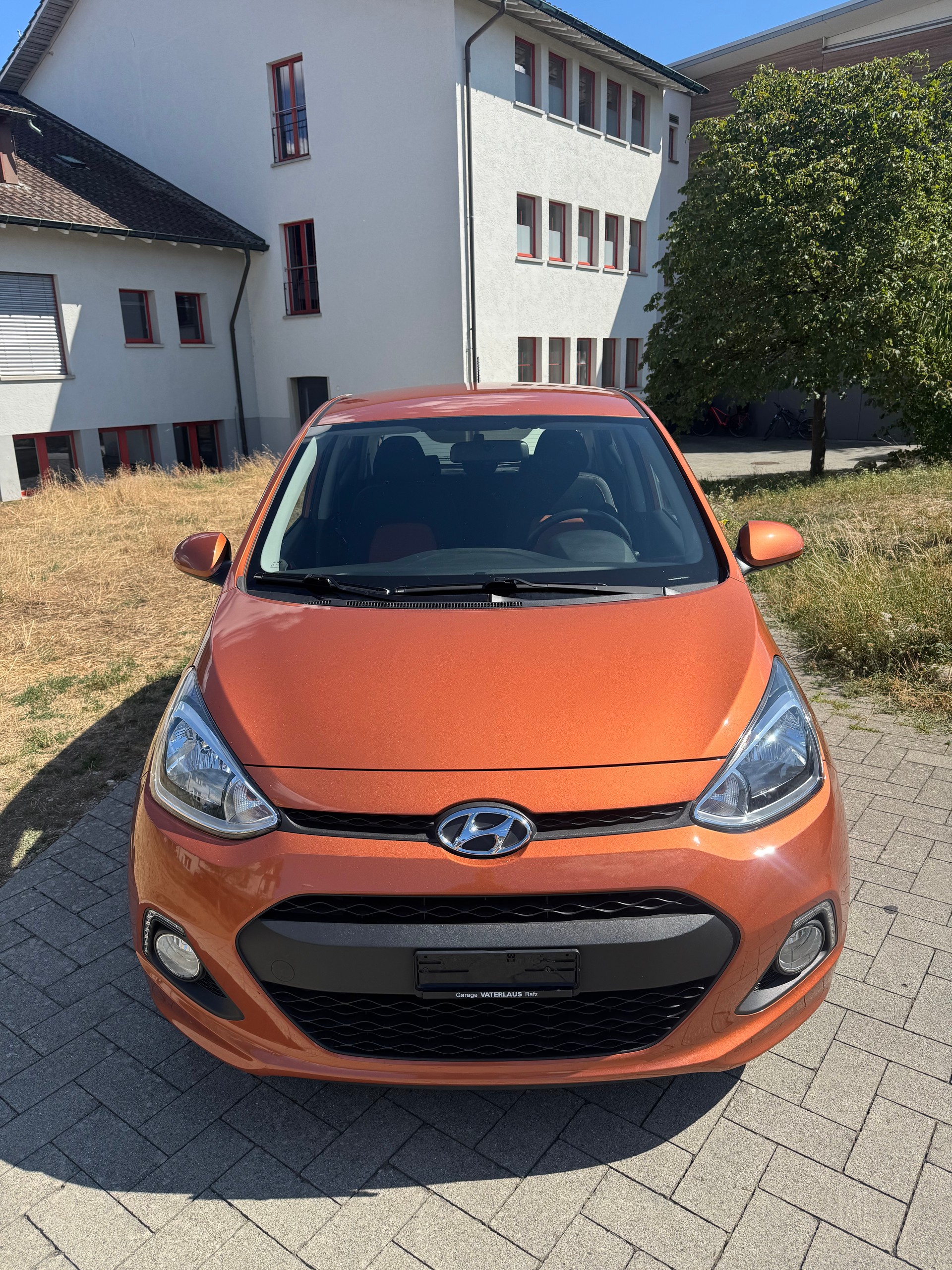 HYUNDAI i10 1.2 Style Automatic-image-1