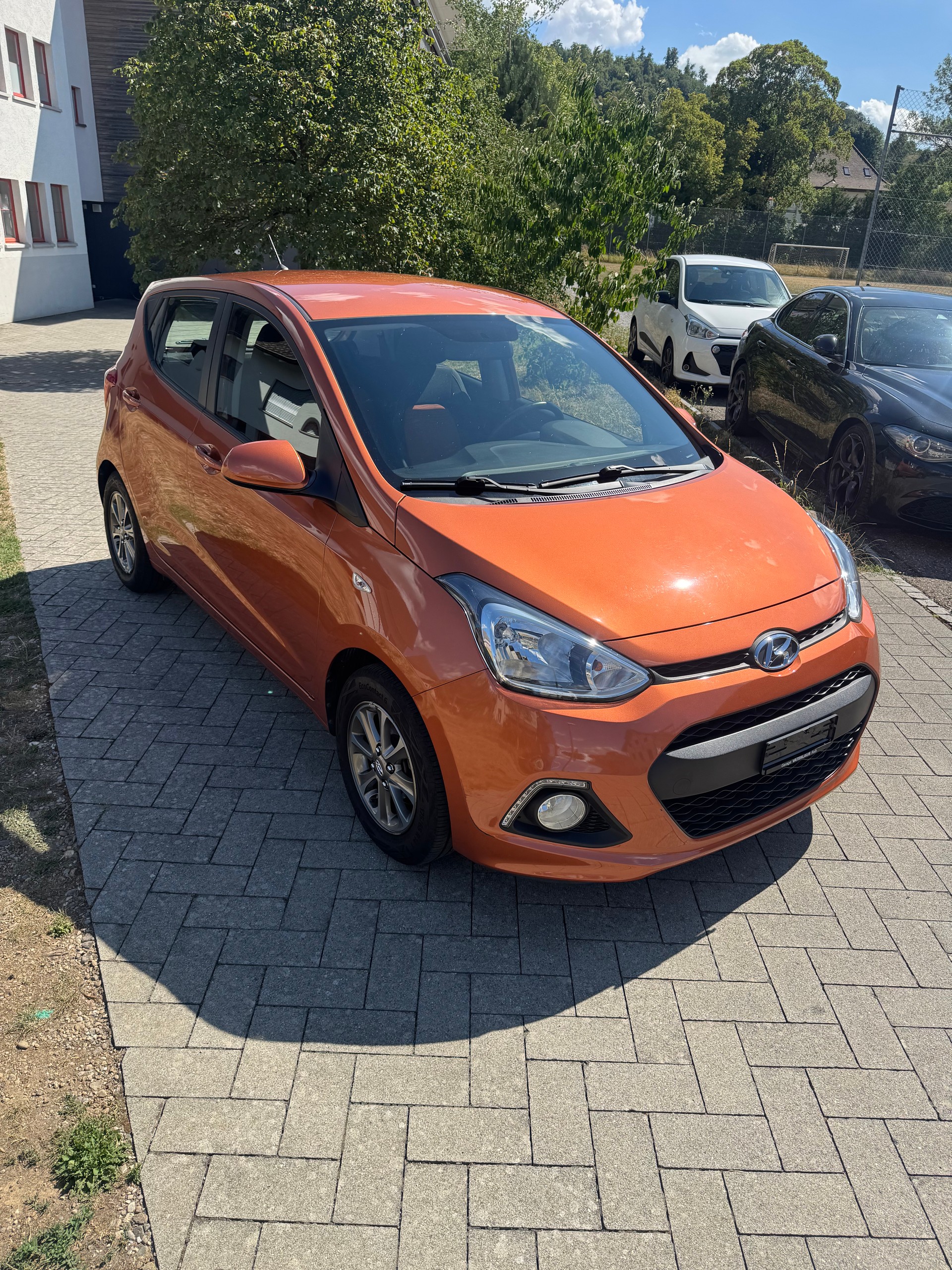 HYUNDAI i10 1.2 Style Automatic-image-0