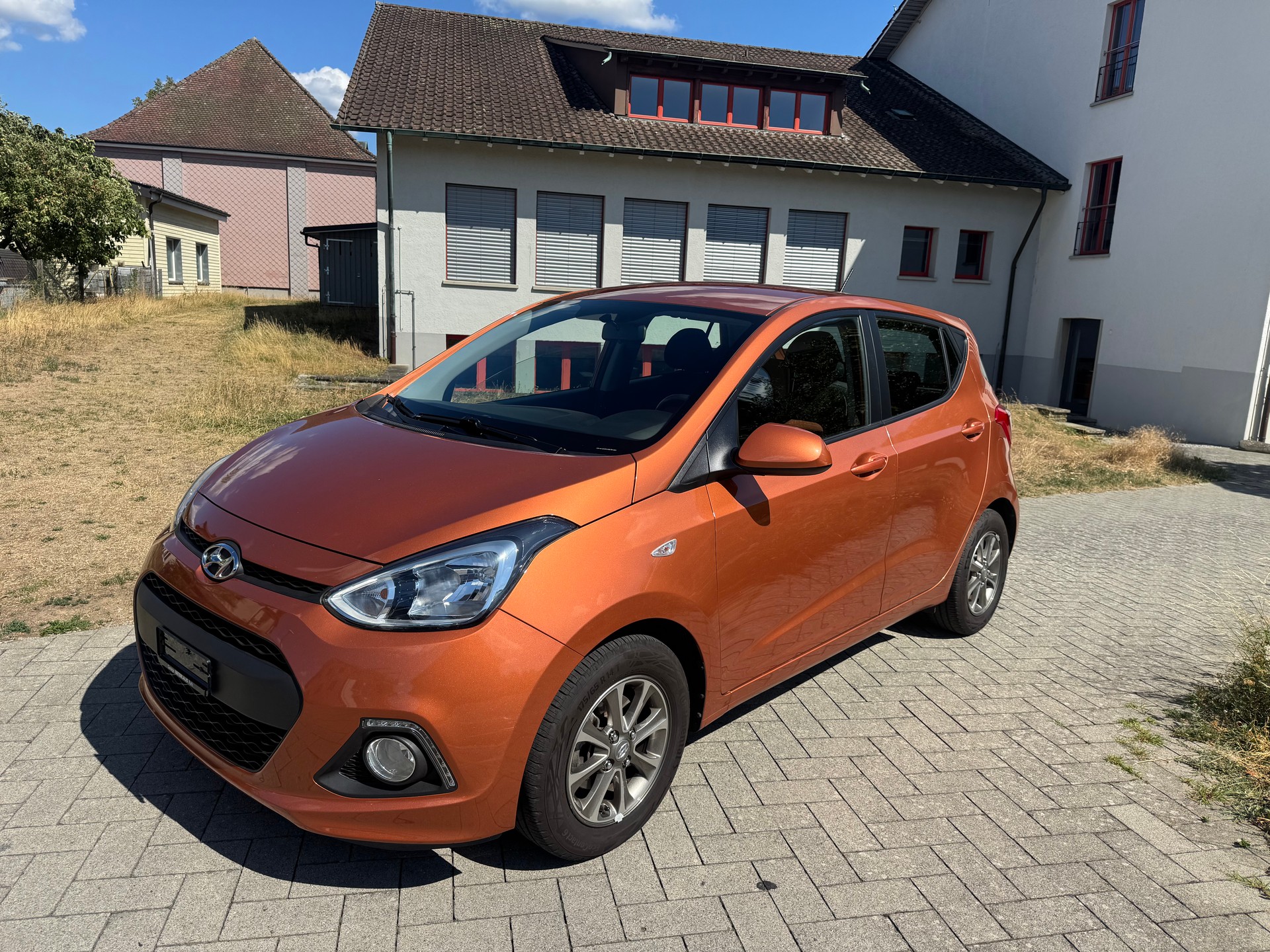 HYUNDAI i10 1.2 Style Automatic-image-2