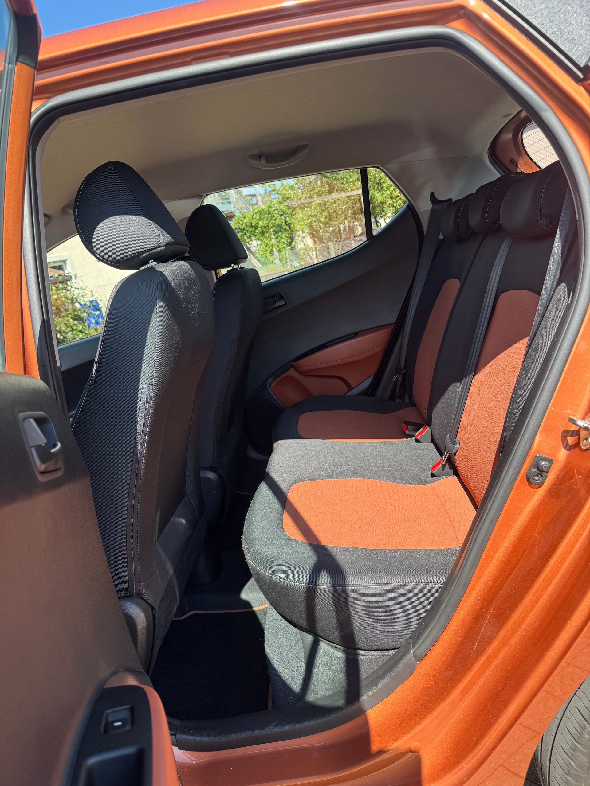 HYUNDAI i10 1.2 Style Automatic-image-9