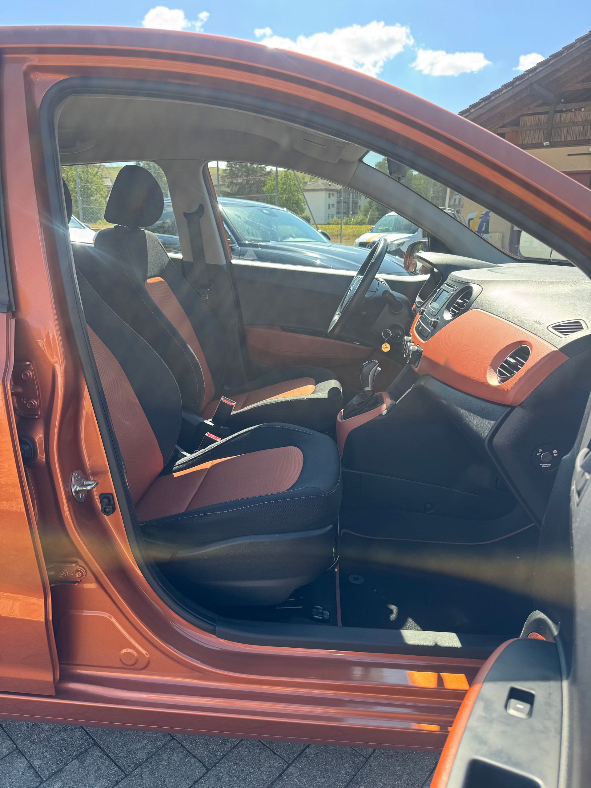 HYUNDAI i10 1.2 Style Automatic-image-11