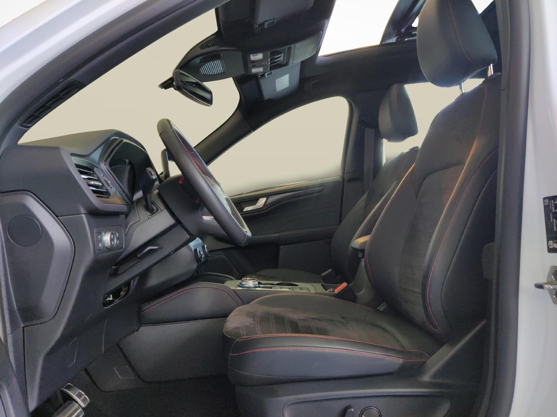 FORD Kuga 2.5 Plug-in Hybrid ST-Line X-image-8