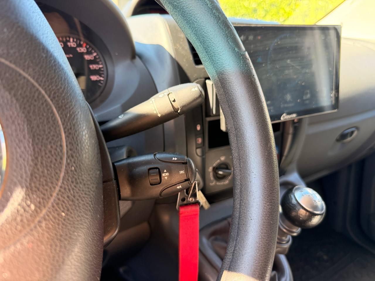TOYOTA Proace 1.6D Glass Van Terra L1H1-image-14