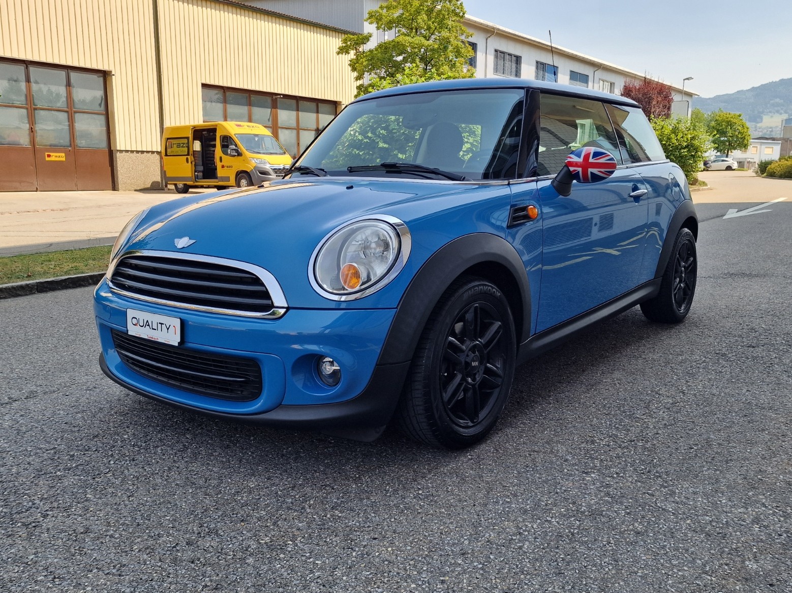 MINI One-image-1