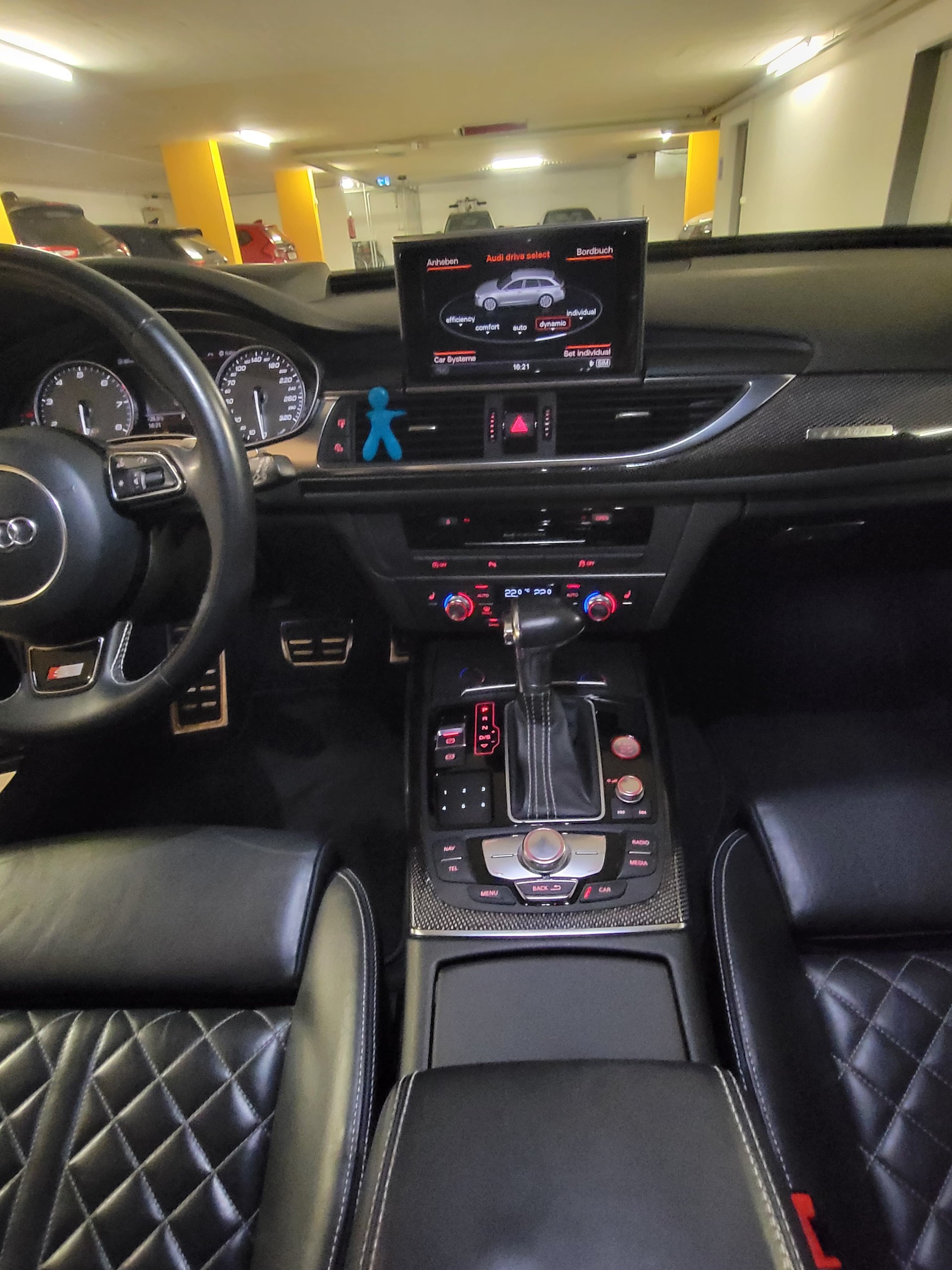 AUDI 4.0 V8 TFSI quattro S-Tronic-image-5