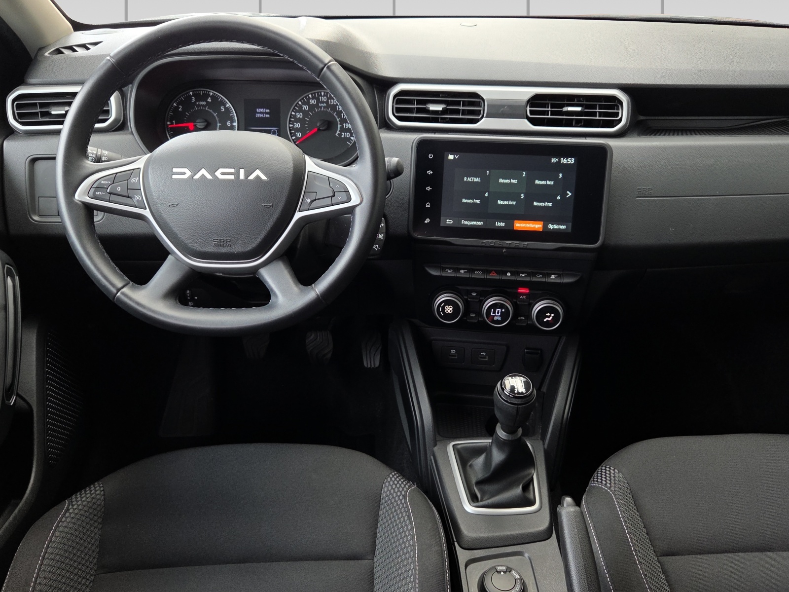 DACIA Duster TCe 150 Journey 4x4-image-9