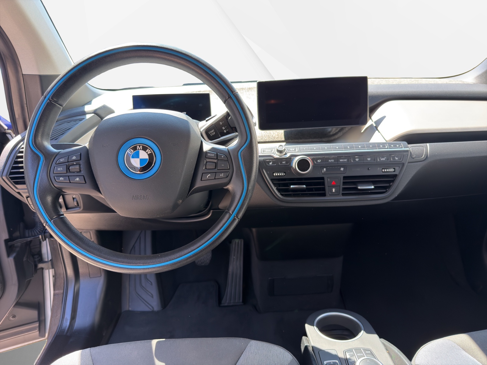 BMW i3 (120Ah)-image-13