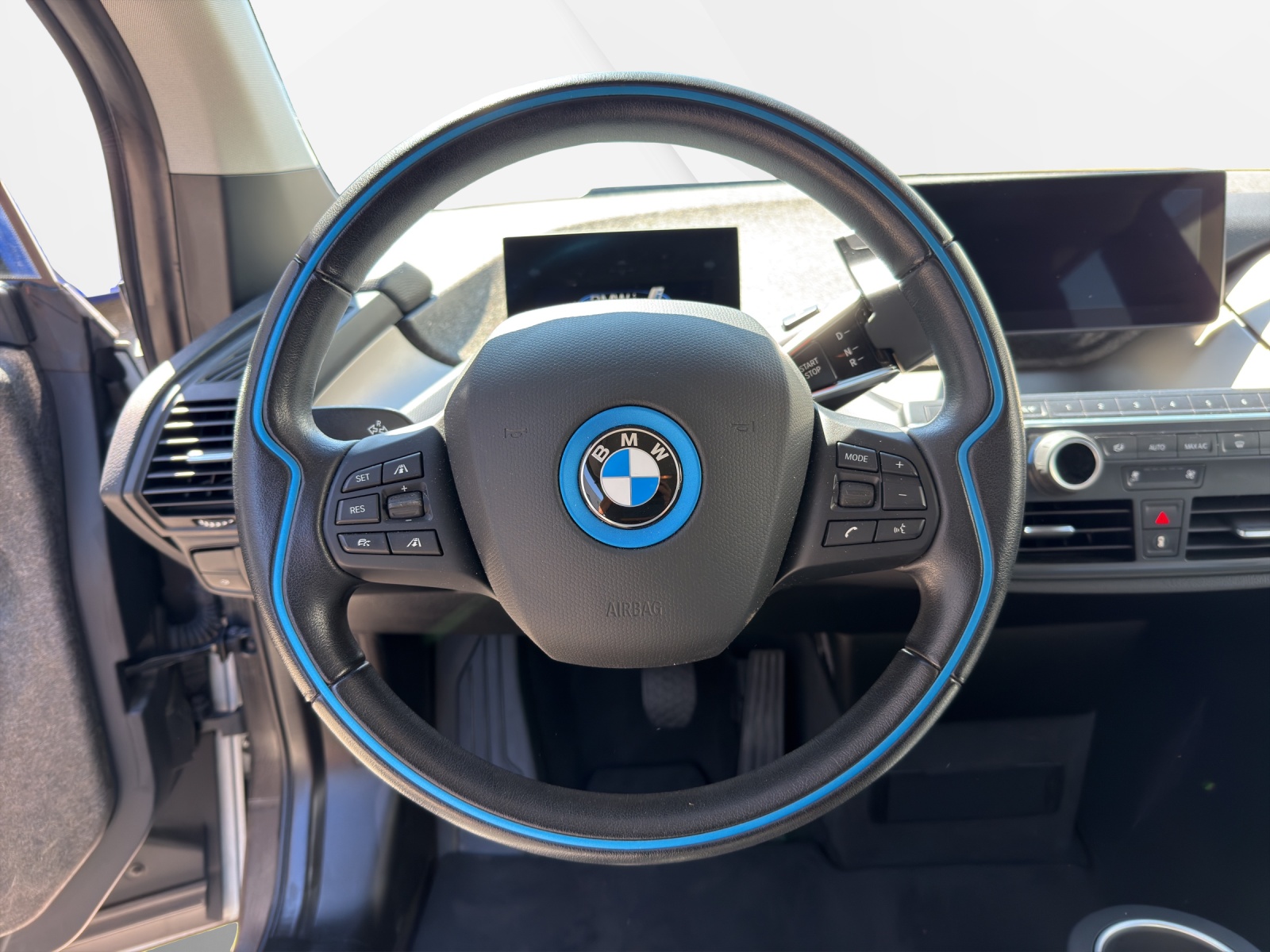 BMW i3 (120Ah)-image-14