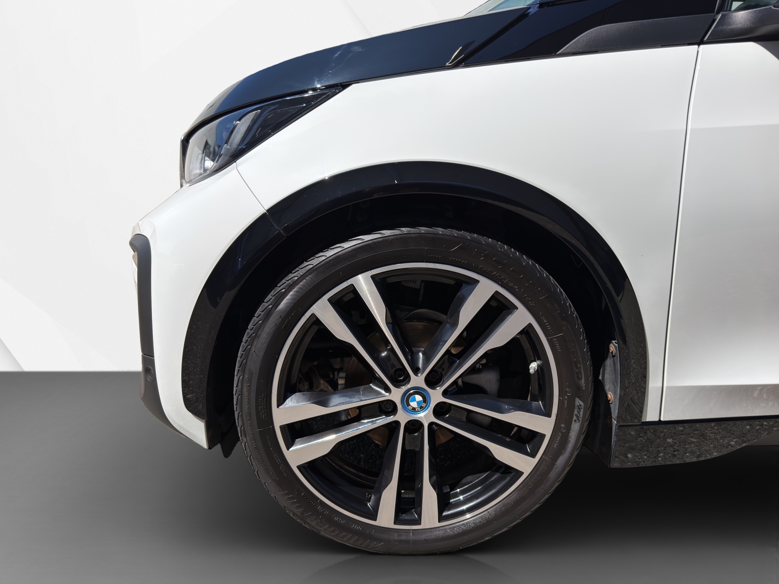 BMW i3 (120Ah)-image-11