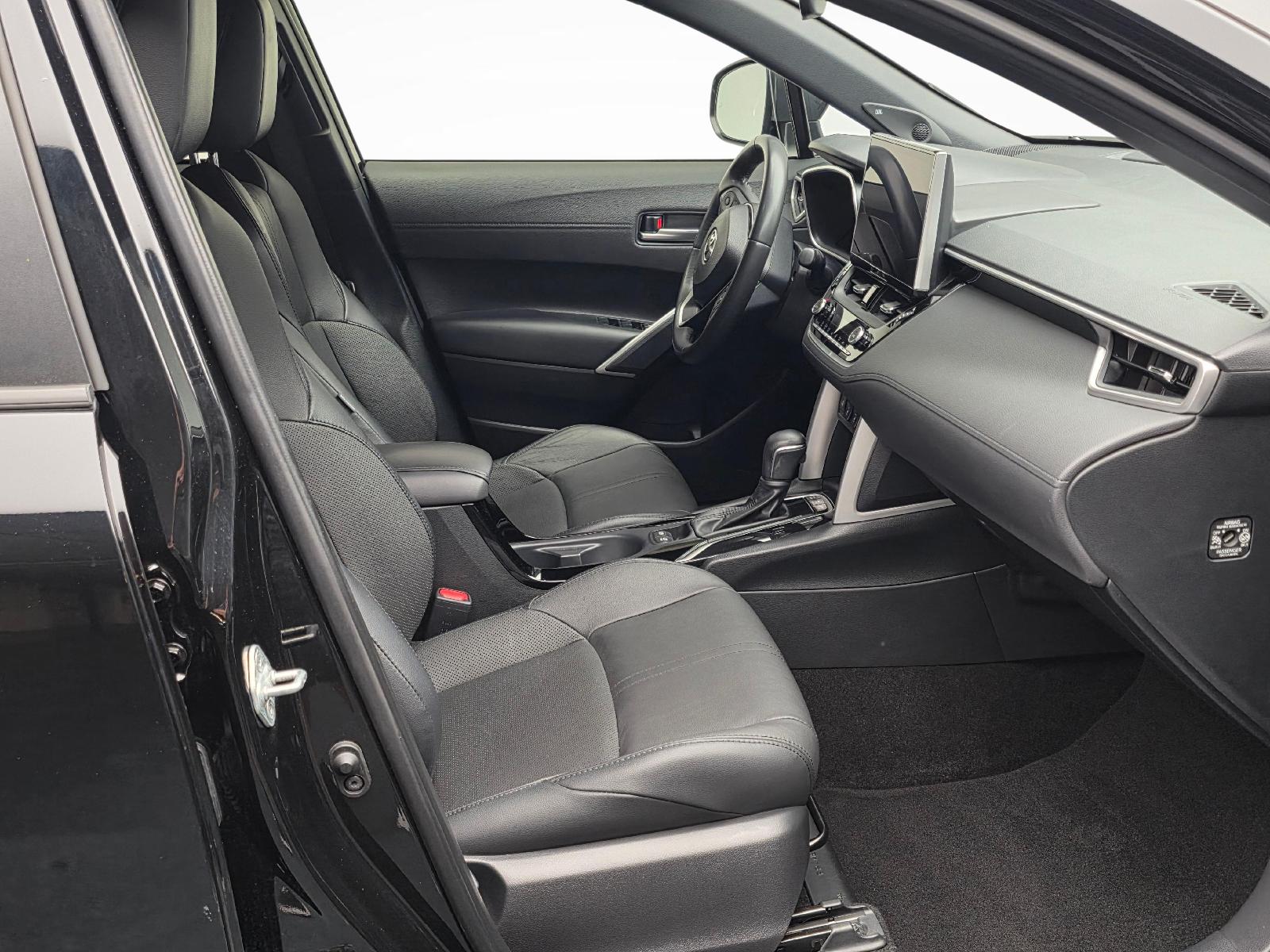 TOYOTA Corolla Cross 2.0 HSD Premium AWD-i-image-9