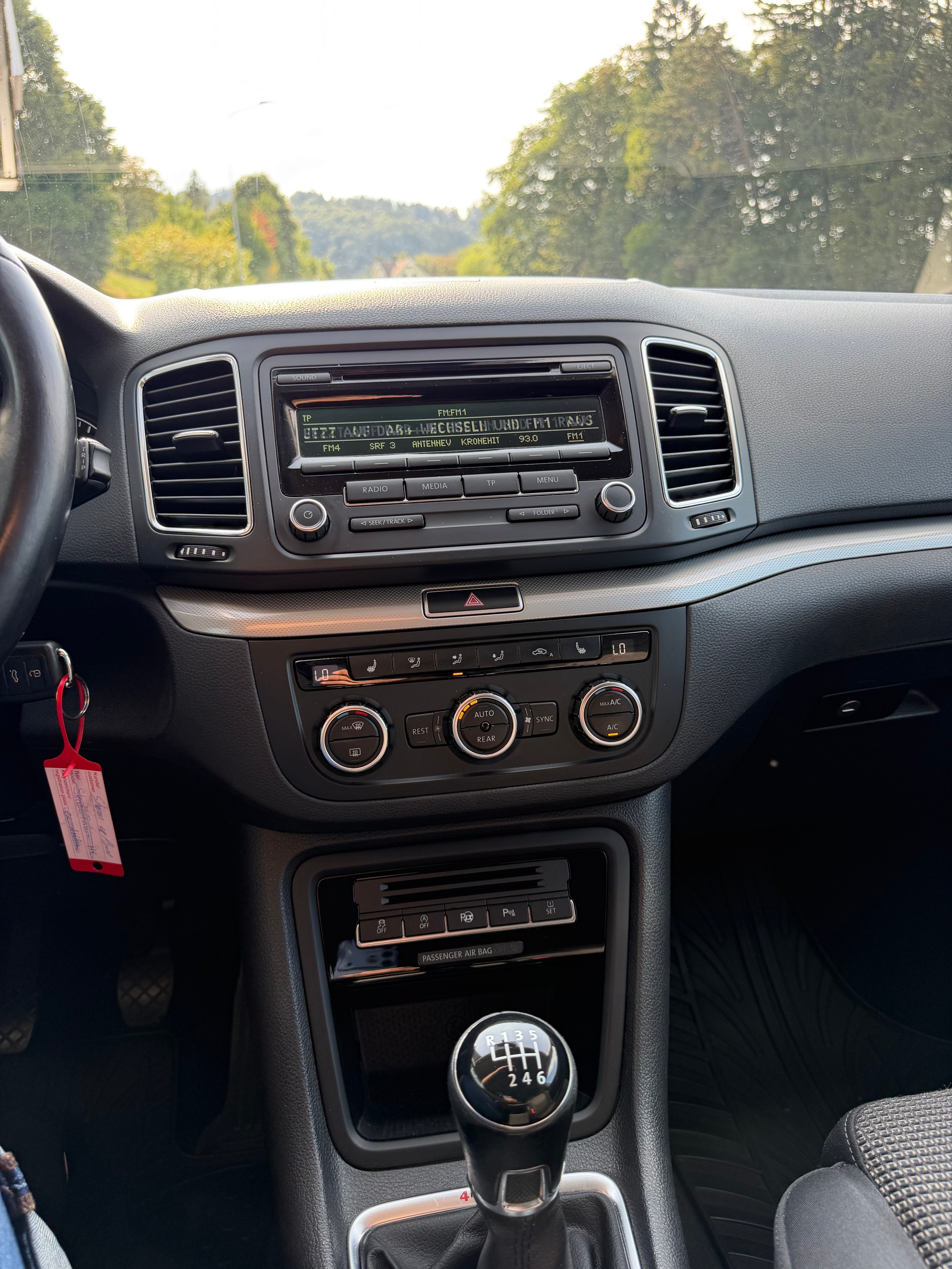 VW Sharan 2.0 TDI BMT Comfortline 4Motion-image-15