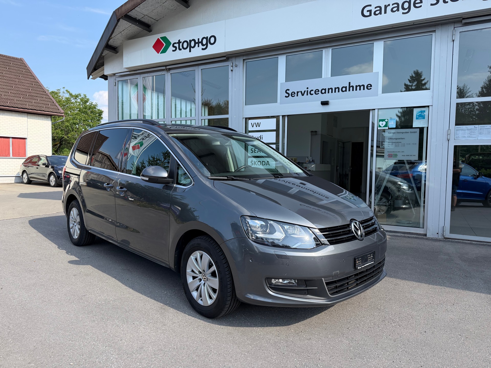 VW Sharan 2.0 TDI BMT Comfortline 4Motion-image-2