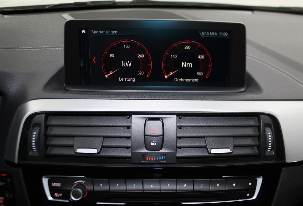 BMW M140i xDrive Swiss Performance Edition Steptronic/ CH-Fahrzeug-image-25