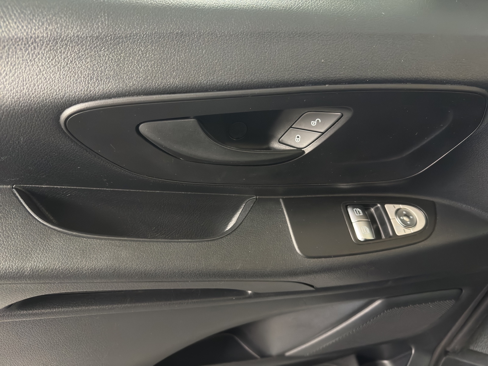 MERCEDES-BENZ Vito 114 Kaw. L 2.0 CDI Pro Worker-image-6