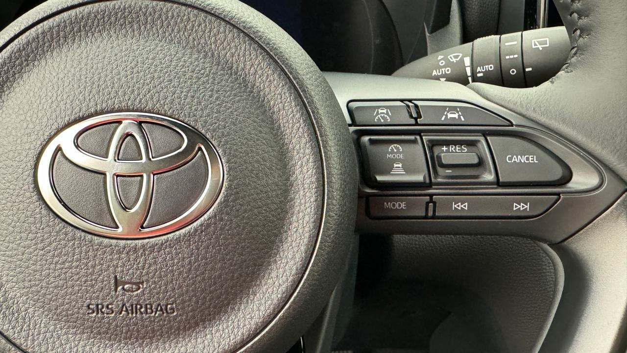 TOYOTA Yaris Cross 1.5 Style e-CVT-image-9