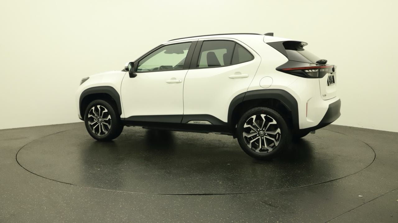 TOYOTA Yaris Cross 1.5 Style e-CVT-showroom-element-2