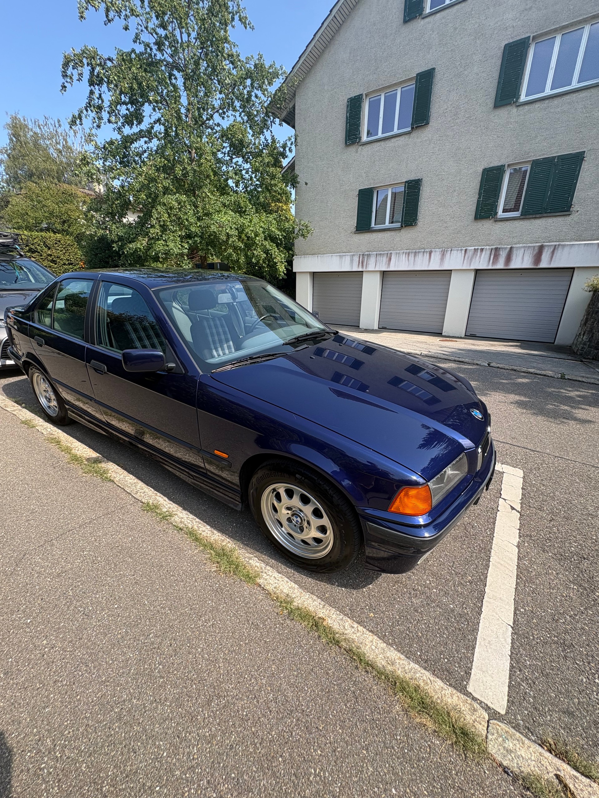 BMW 320i ABS dAiB-image-2