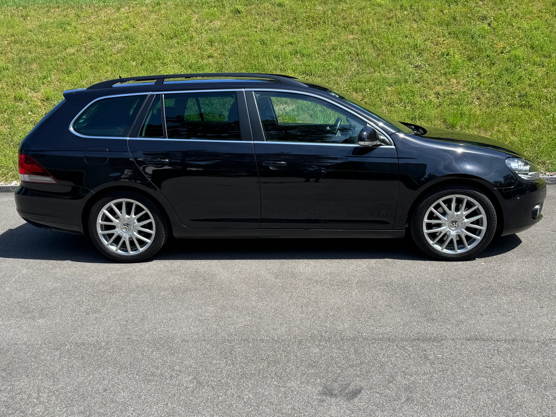 VW Golf Variant 1.4 TSI Comfortline DSG-image-2