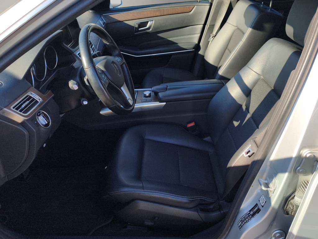 MERCEDES-BENZ E 200 Avantgarde Kombi-image-2