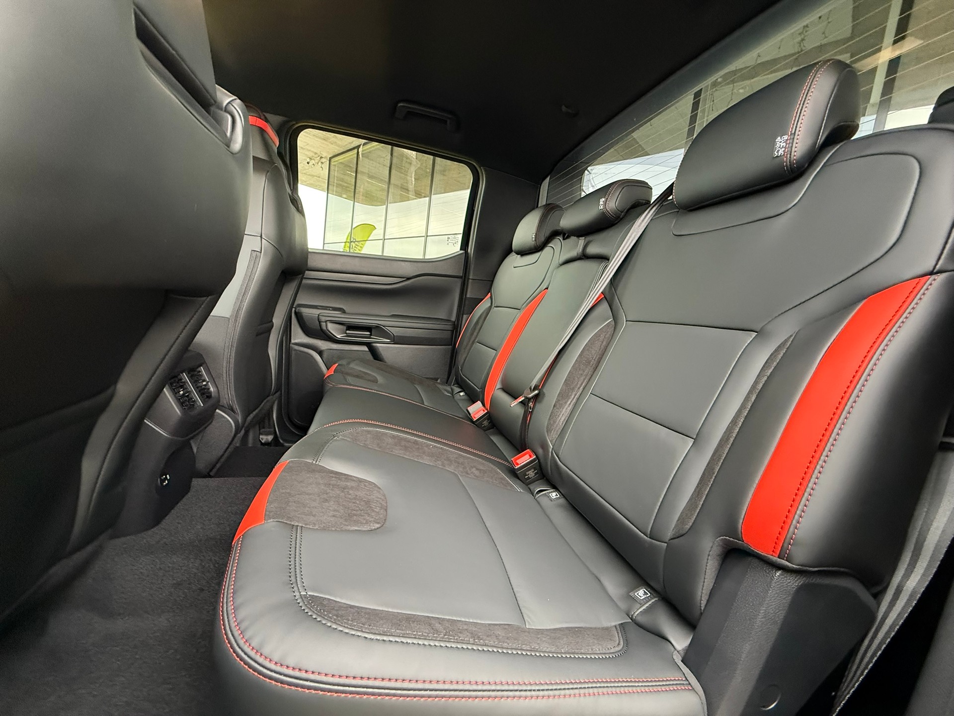 FORD Ranger Raptor 3.0 Eco Boost 4x4 A-image-7