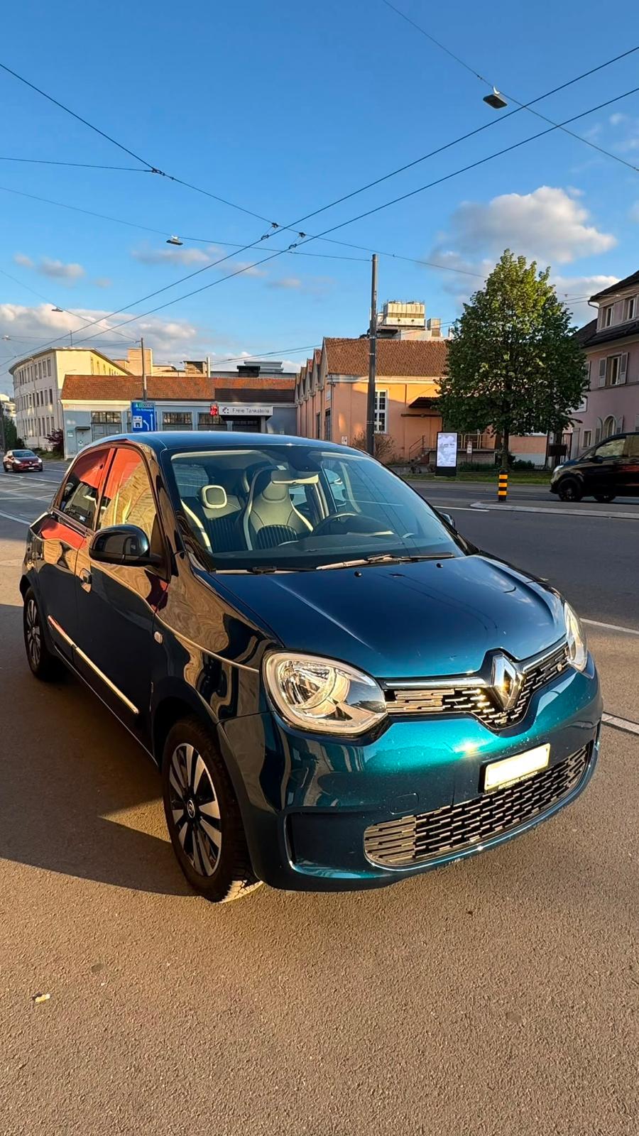 RENAULT 1.0 SCe 65 Urban Night-image-0