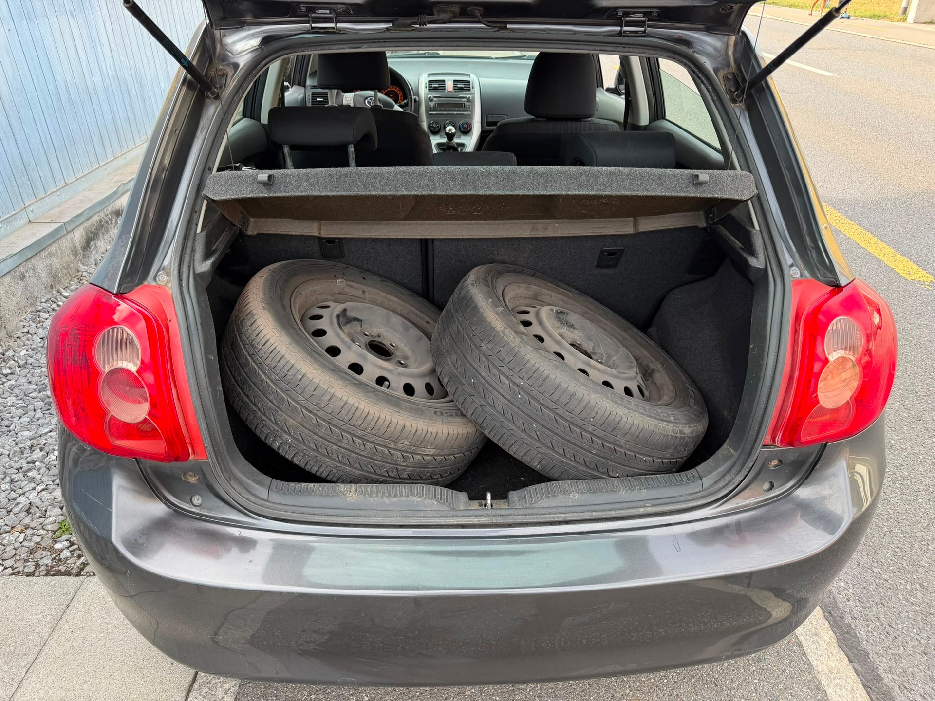 TOYOTA Auris 1.6 Linea Luna-image-12