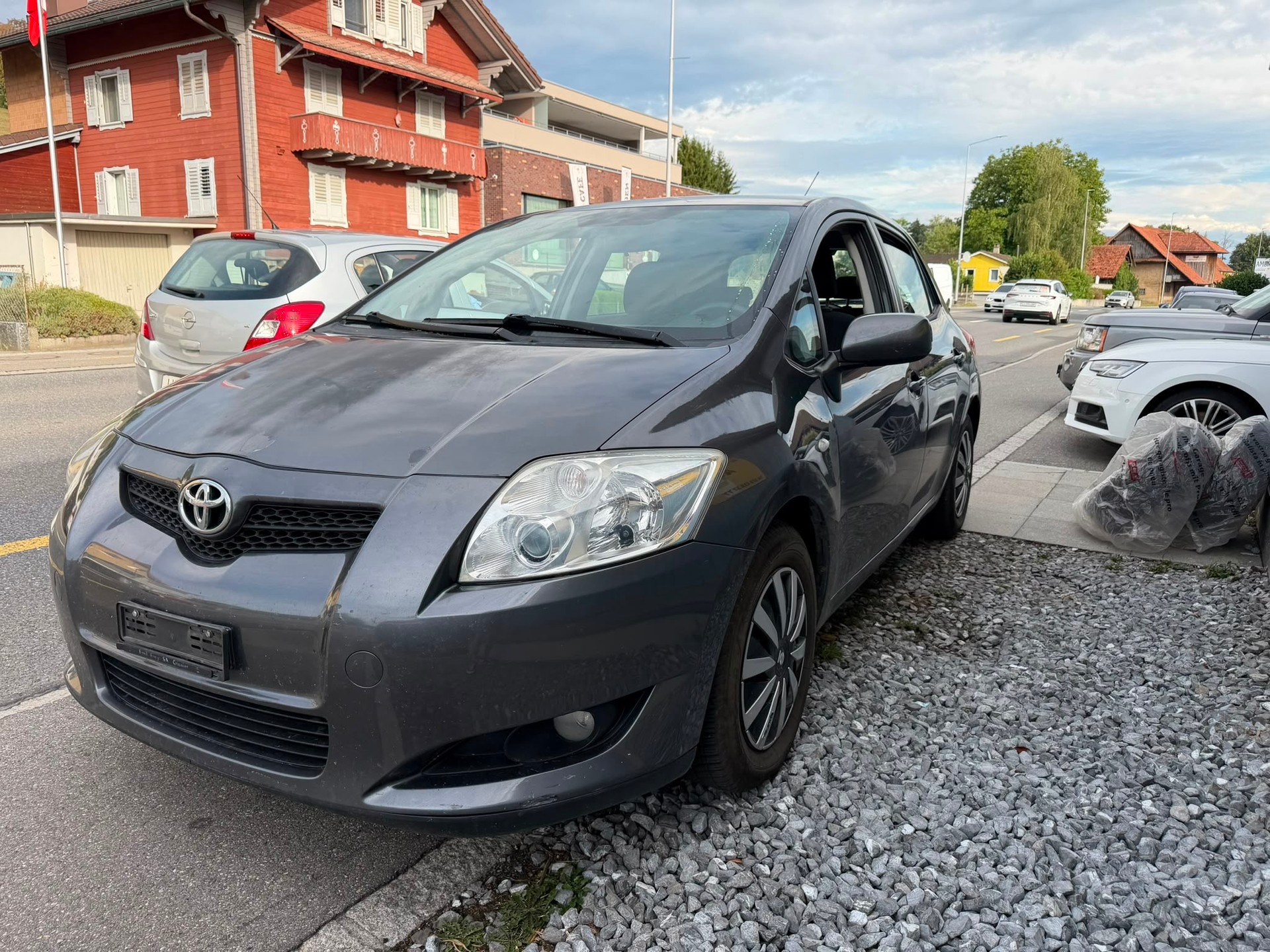 TOYOTA Auris 1.6 Linea Luna-image-1
