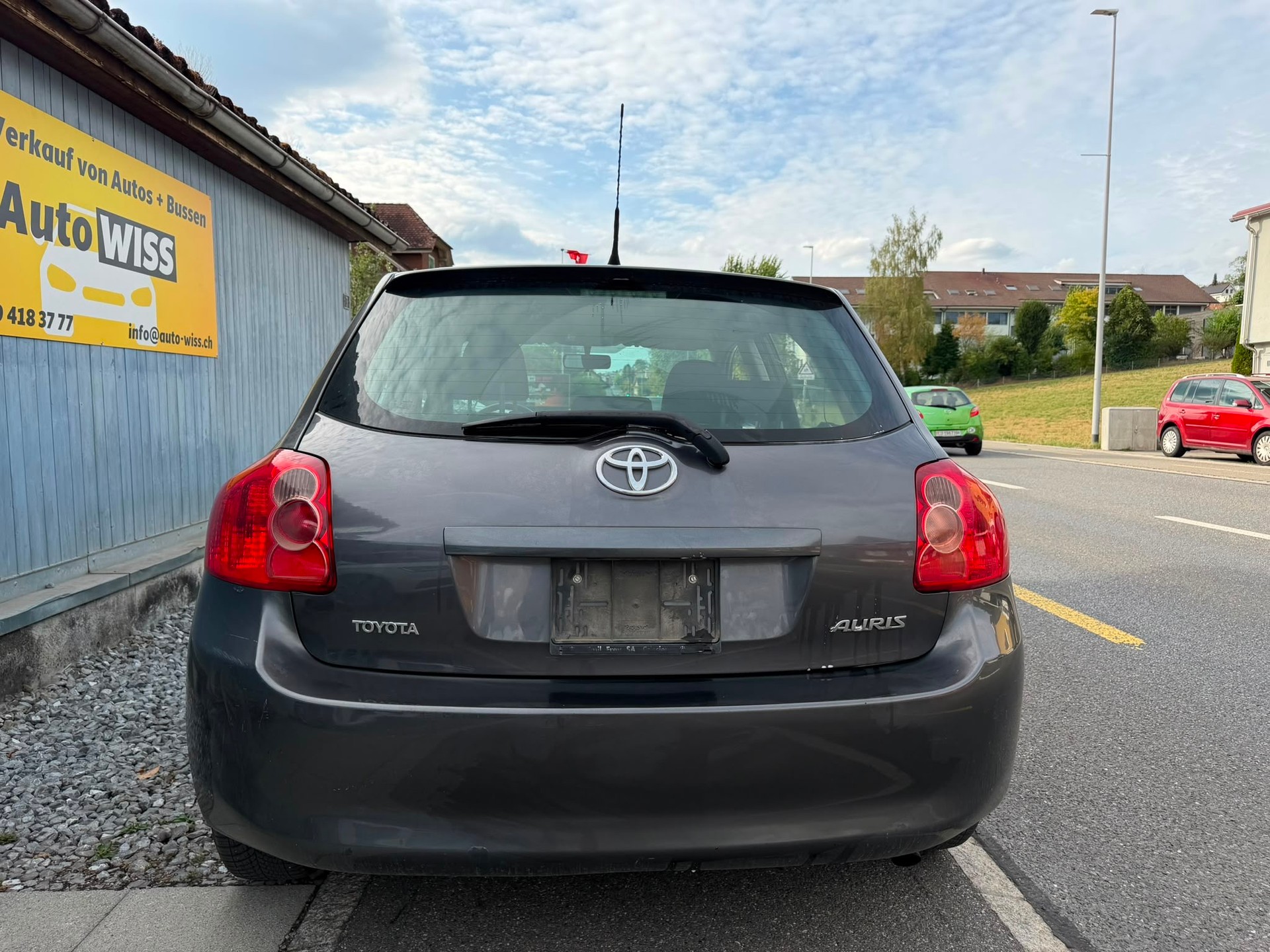 TOYOTA Auris 1.6 Linea Luna-image-3