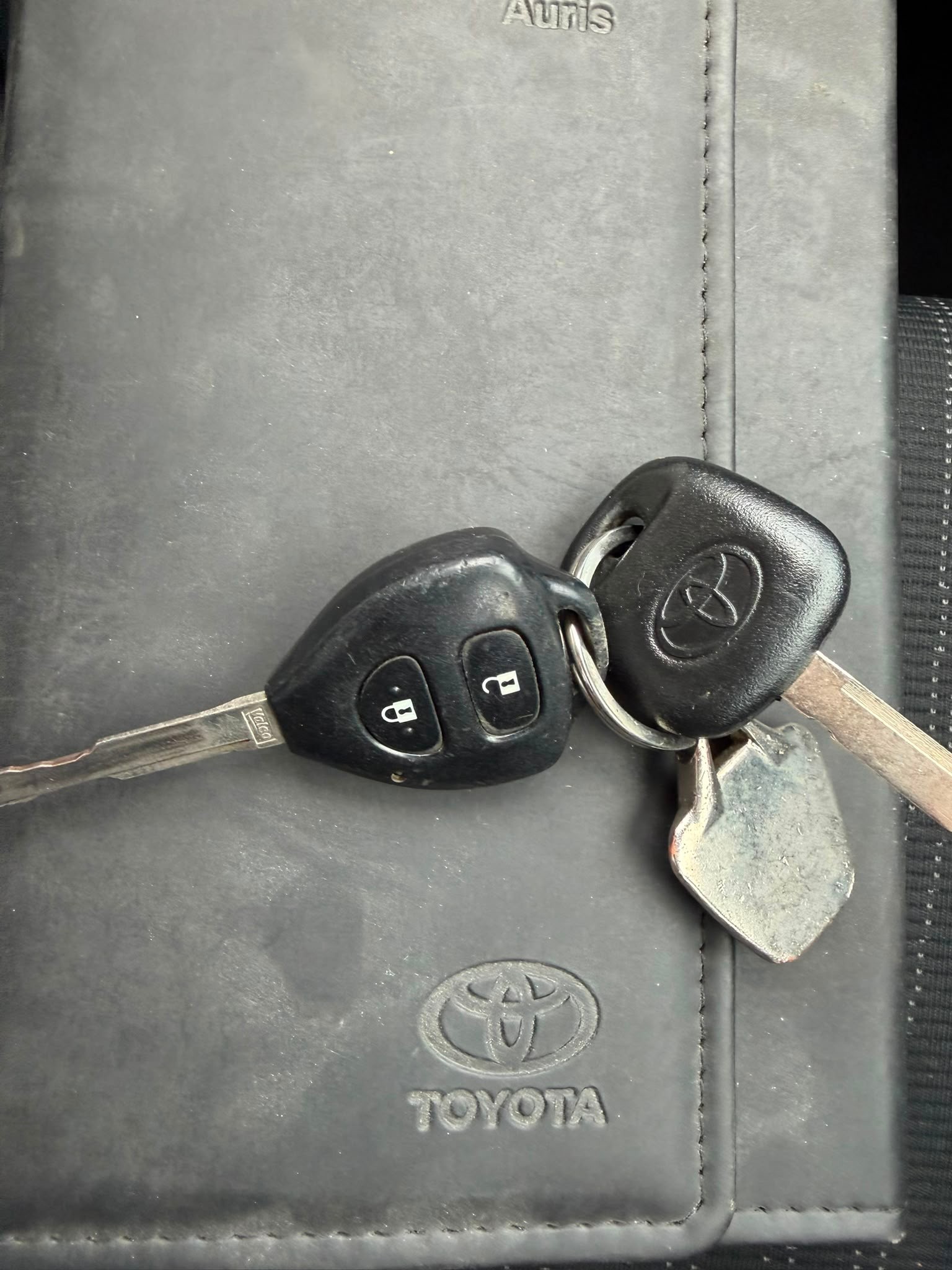 TOYOTA Auris 1.6 Linea Luna-image-11