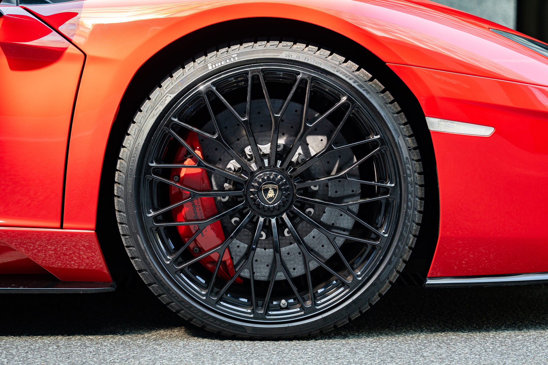 LAMBORGHINI Aventador S LP740-4 Coupé E-Gear-image-10