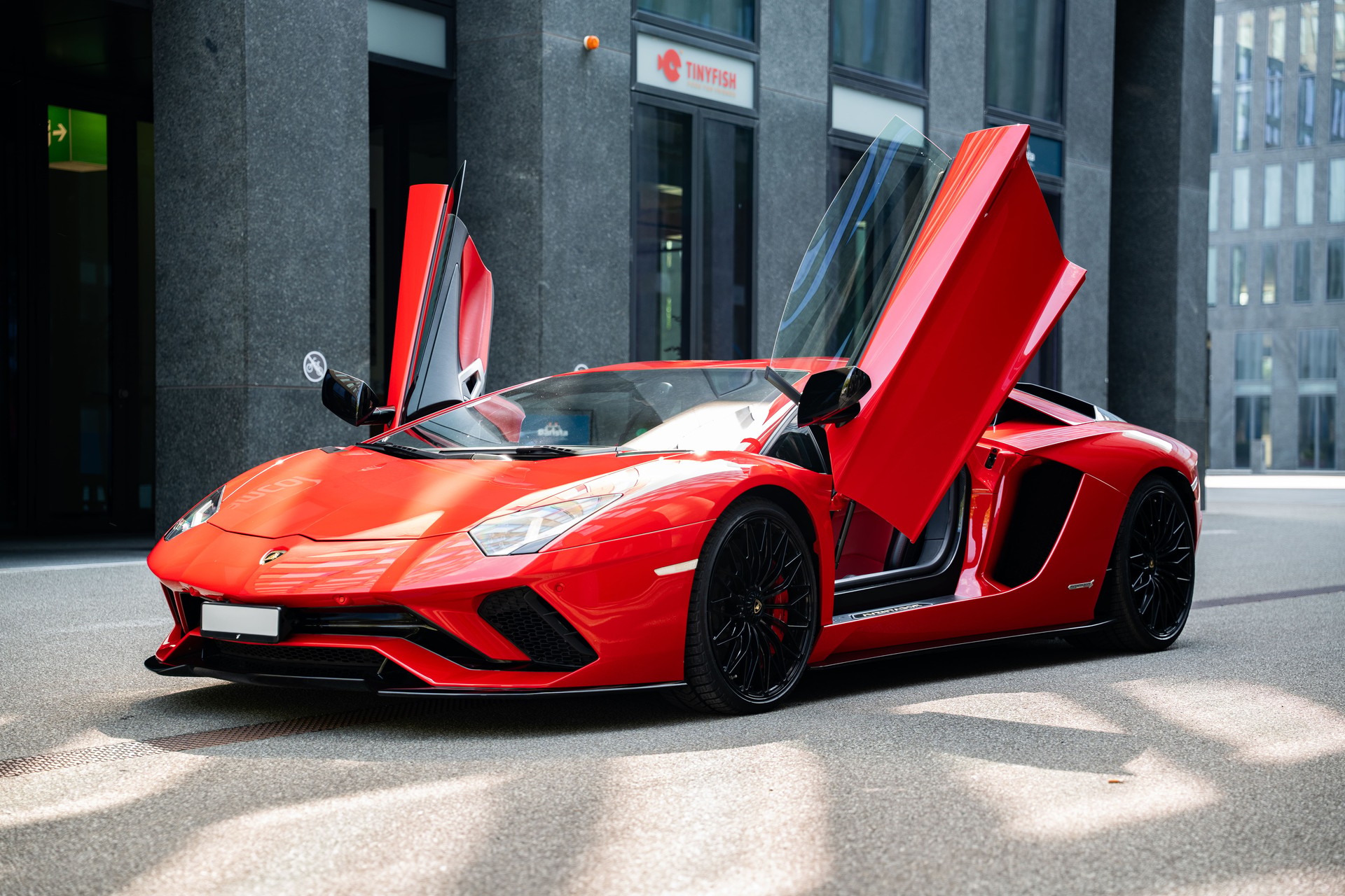 LAMBORGHINI Aventador S LP740-4 Coupé E-Gear-image-1