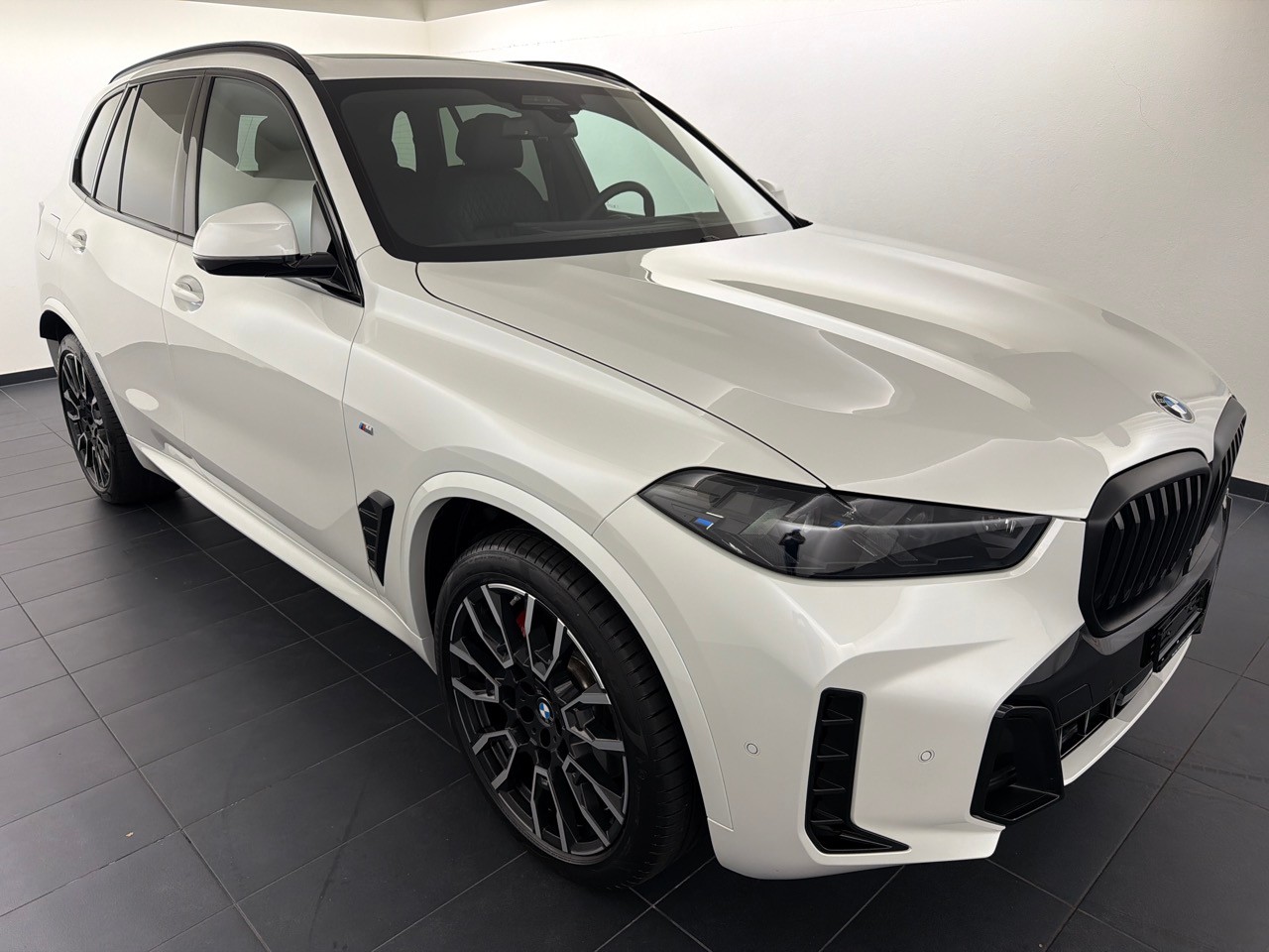 BMW X5 xD 48V 30d M Sport Pro-image-3