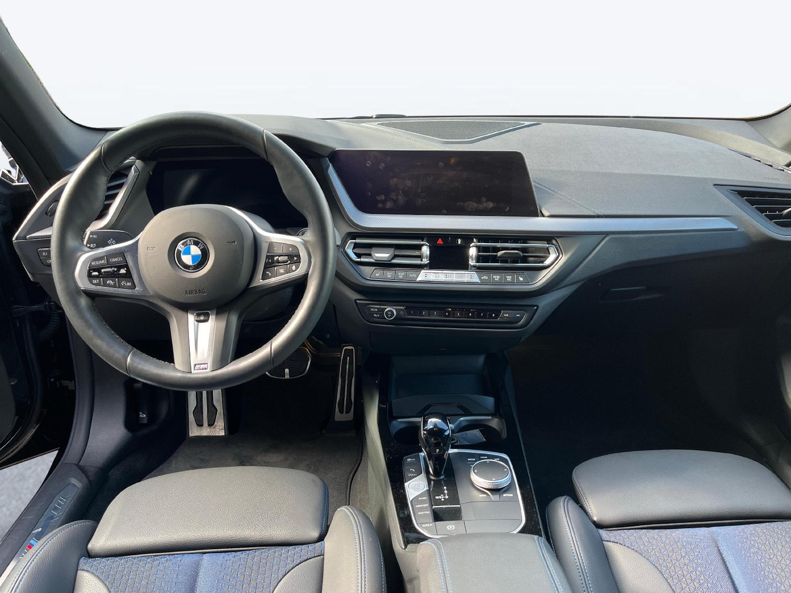 BMW 218i Gran Coupé-image-9