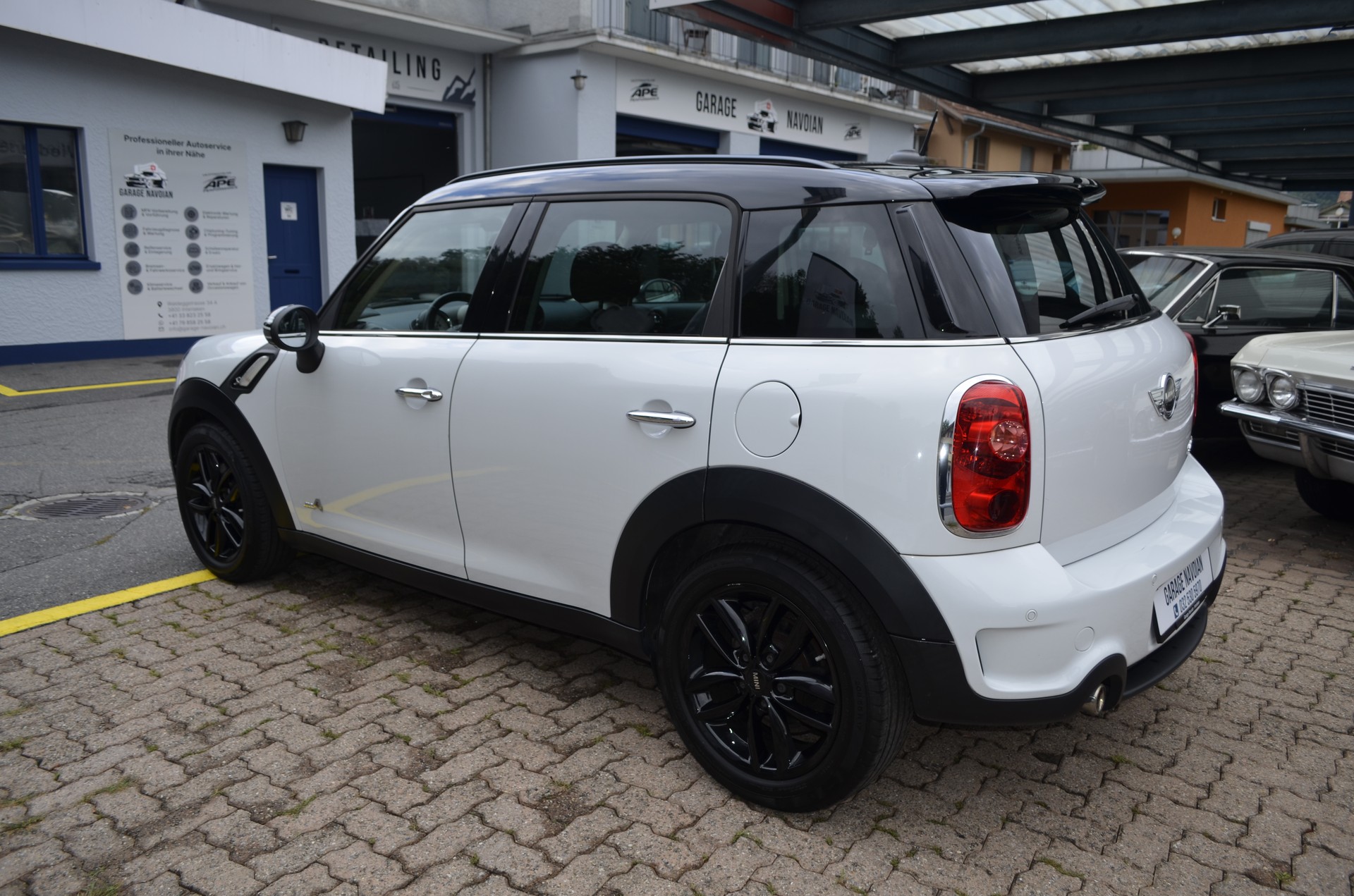 MINI Countryman Cooper S ALL4-image-2