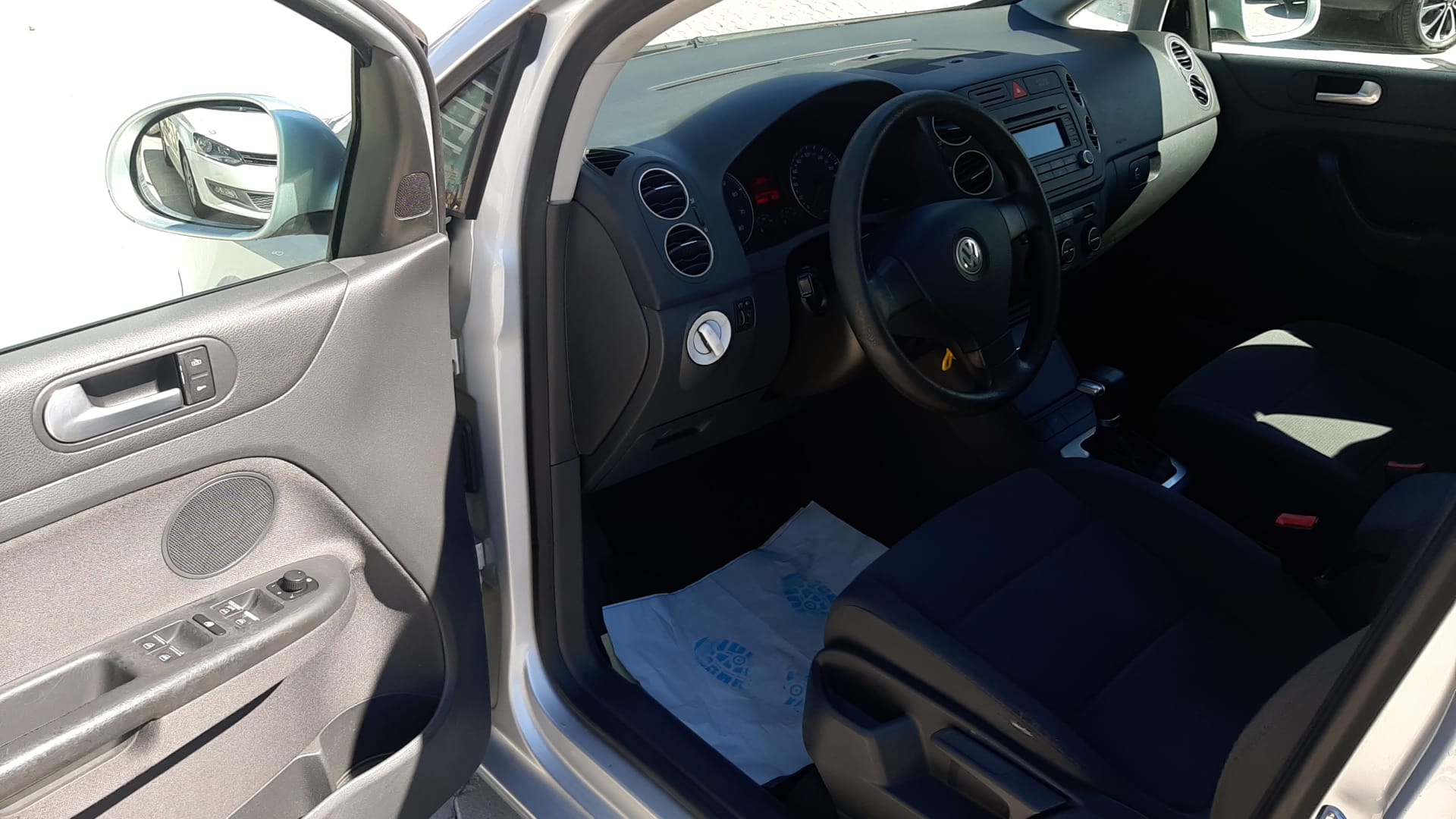 VW Golf Plus 2.0 FSI Comfortline-image-4