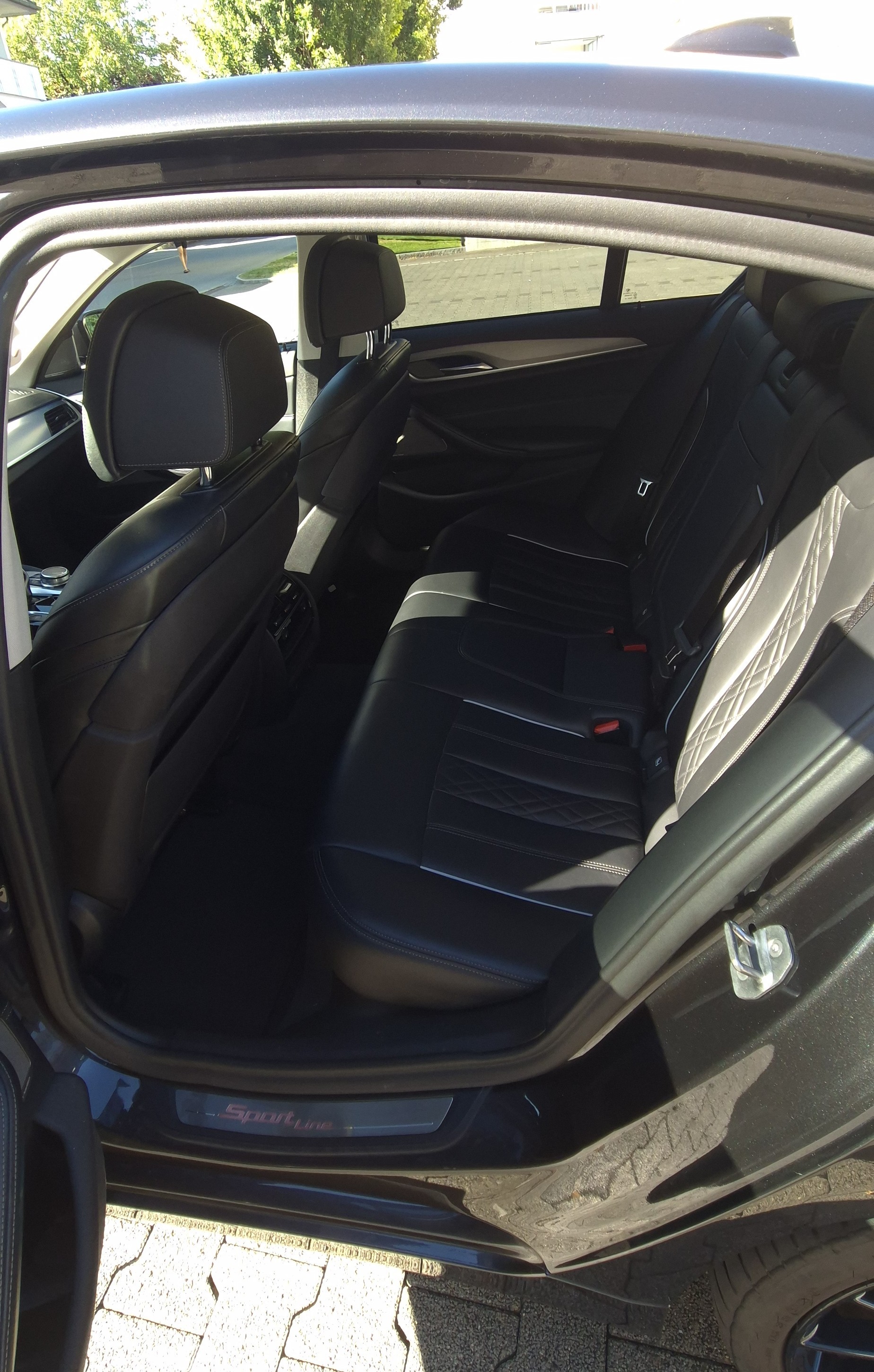 BMW 530d xDrive Sport Line-image-5