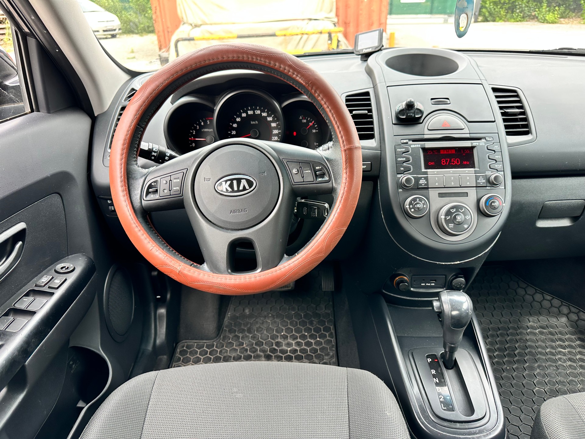 KIA Soul 1.6 CRDi Style Automatic-image-11