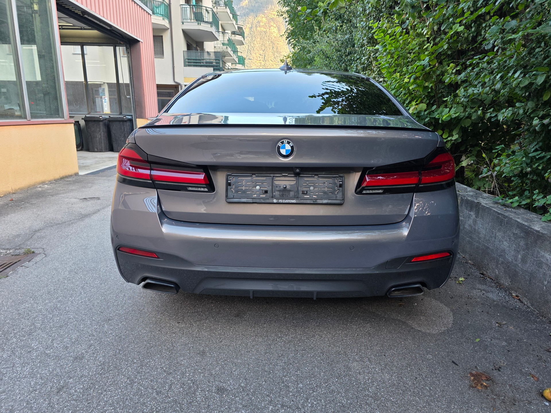 BMW 520d 48V Pure M Sport Edition Steptronic-image-5