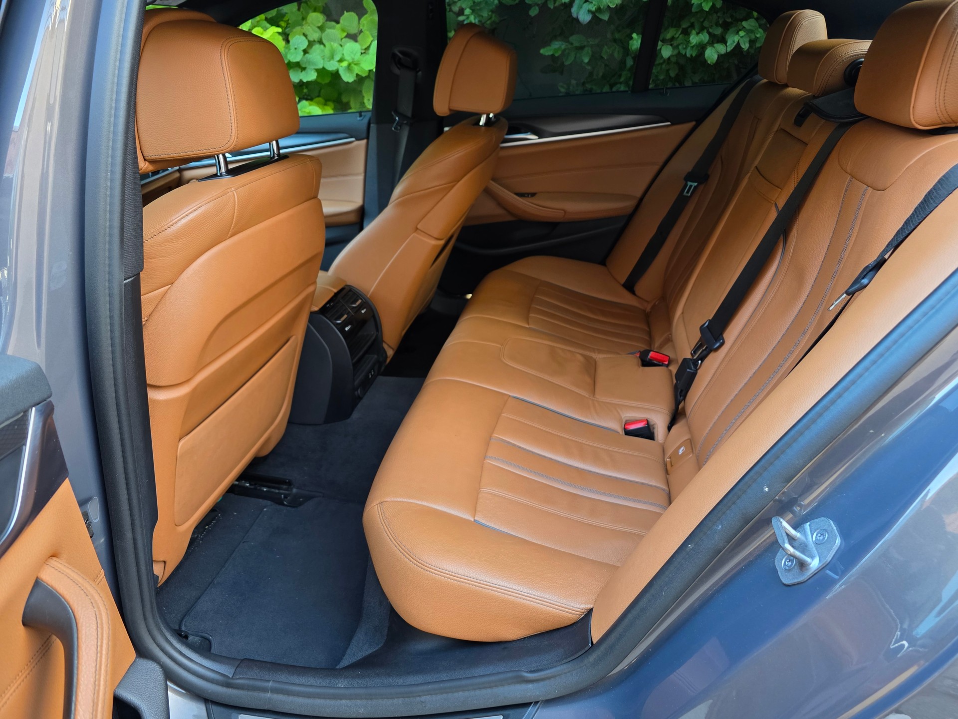 BMW 520d 48V Pure M Sport Edition Steptronic-image-11