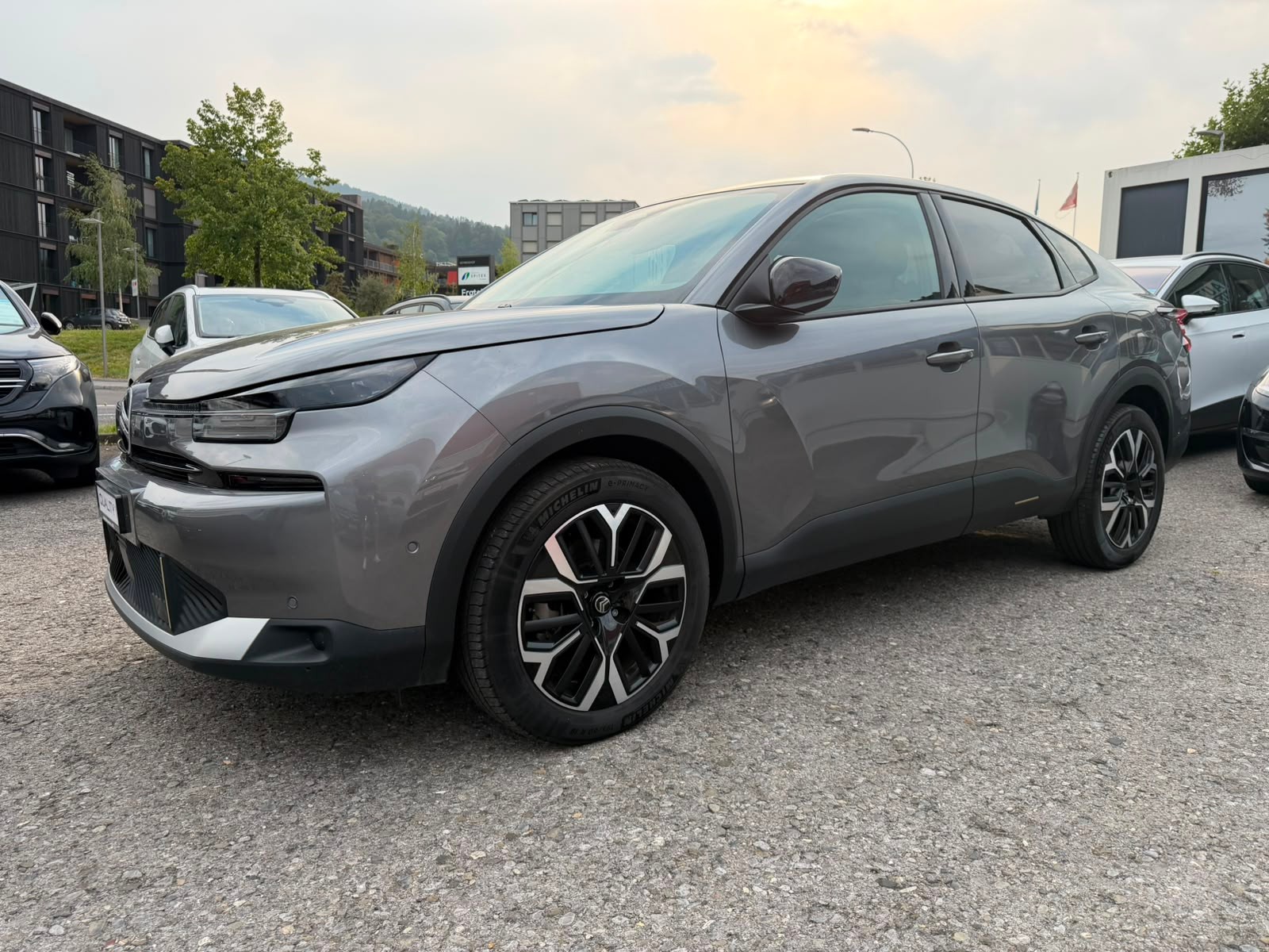 CITROEN C4 X HEV Max-image-2