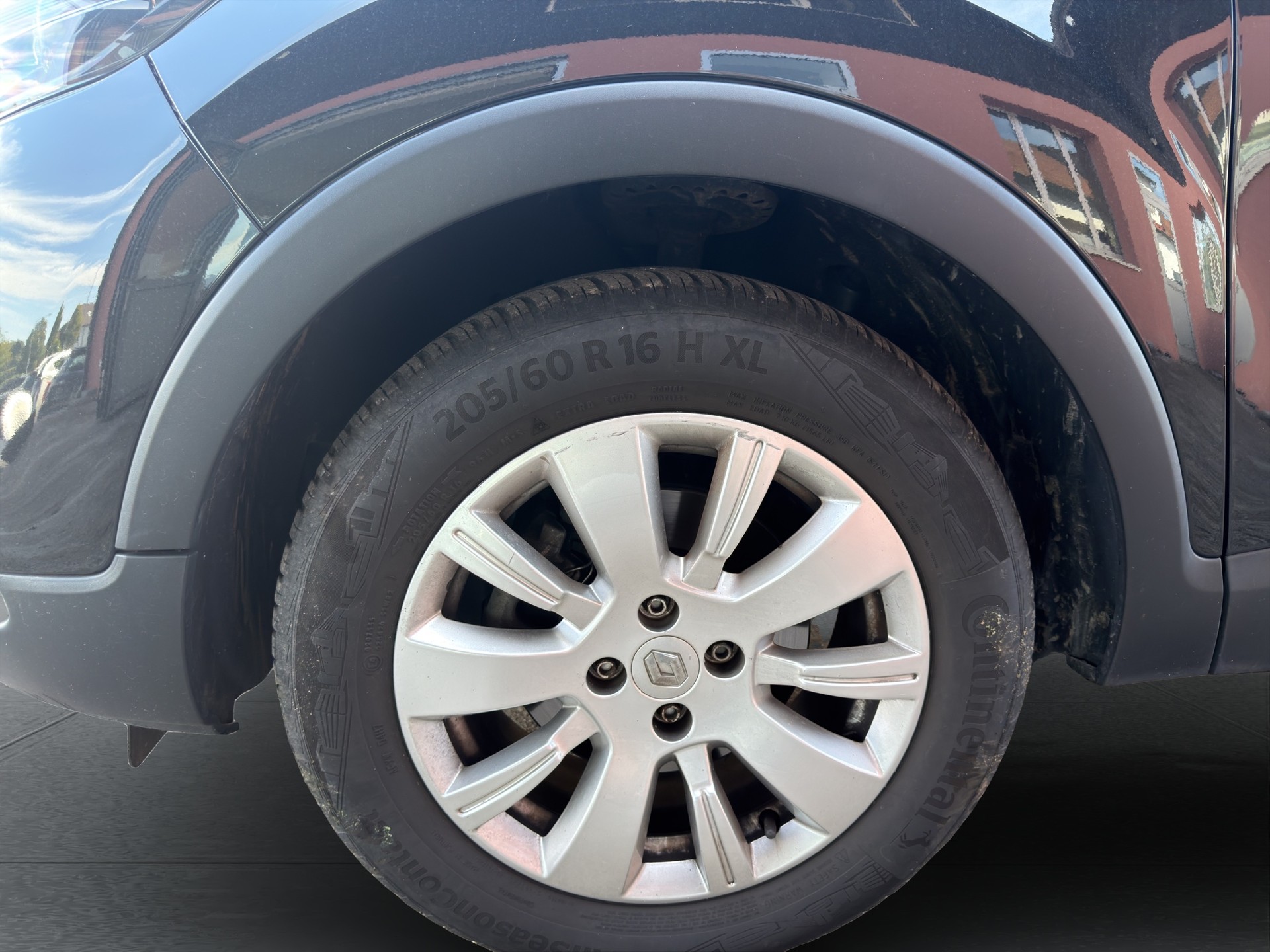 RENAULT Captur 1.2 T Helly Hansen EDC-image-14