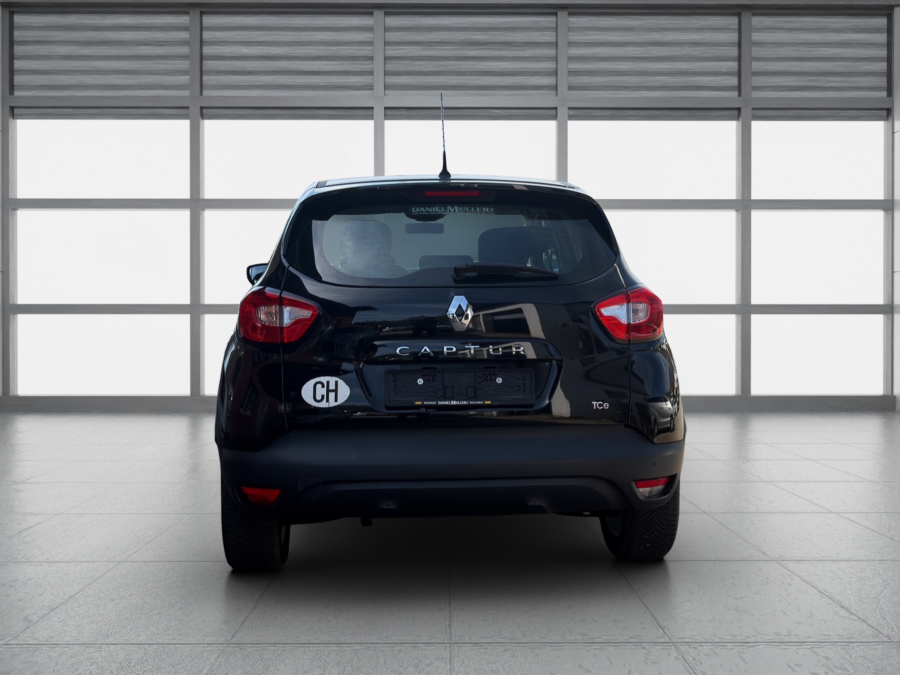 RENAULT Captur 1.2 T Helly Hansen EDC-image-5