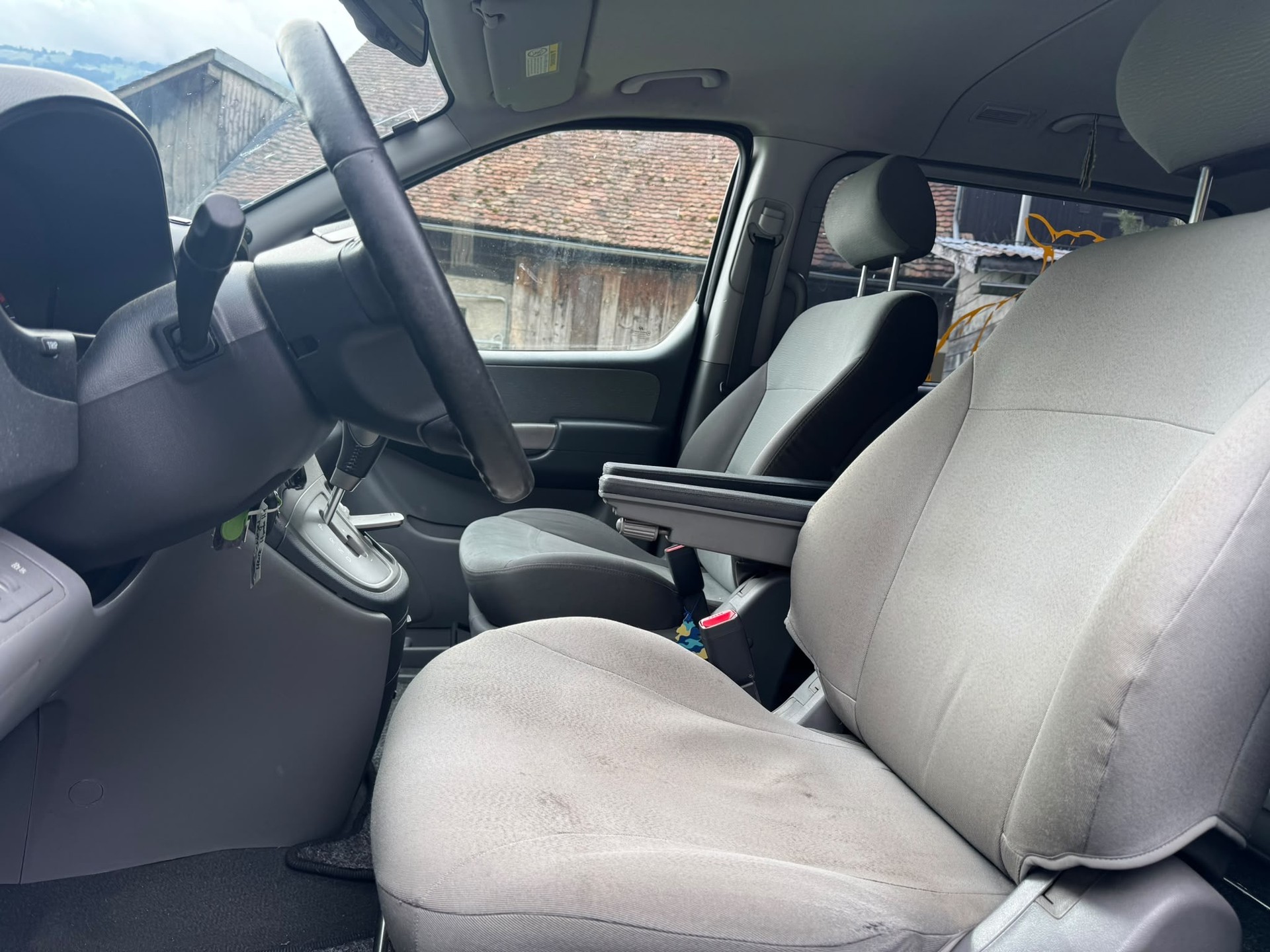 HYUNDAI H-1 People 2.5 CRDi HP-image-7