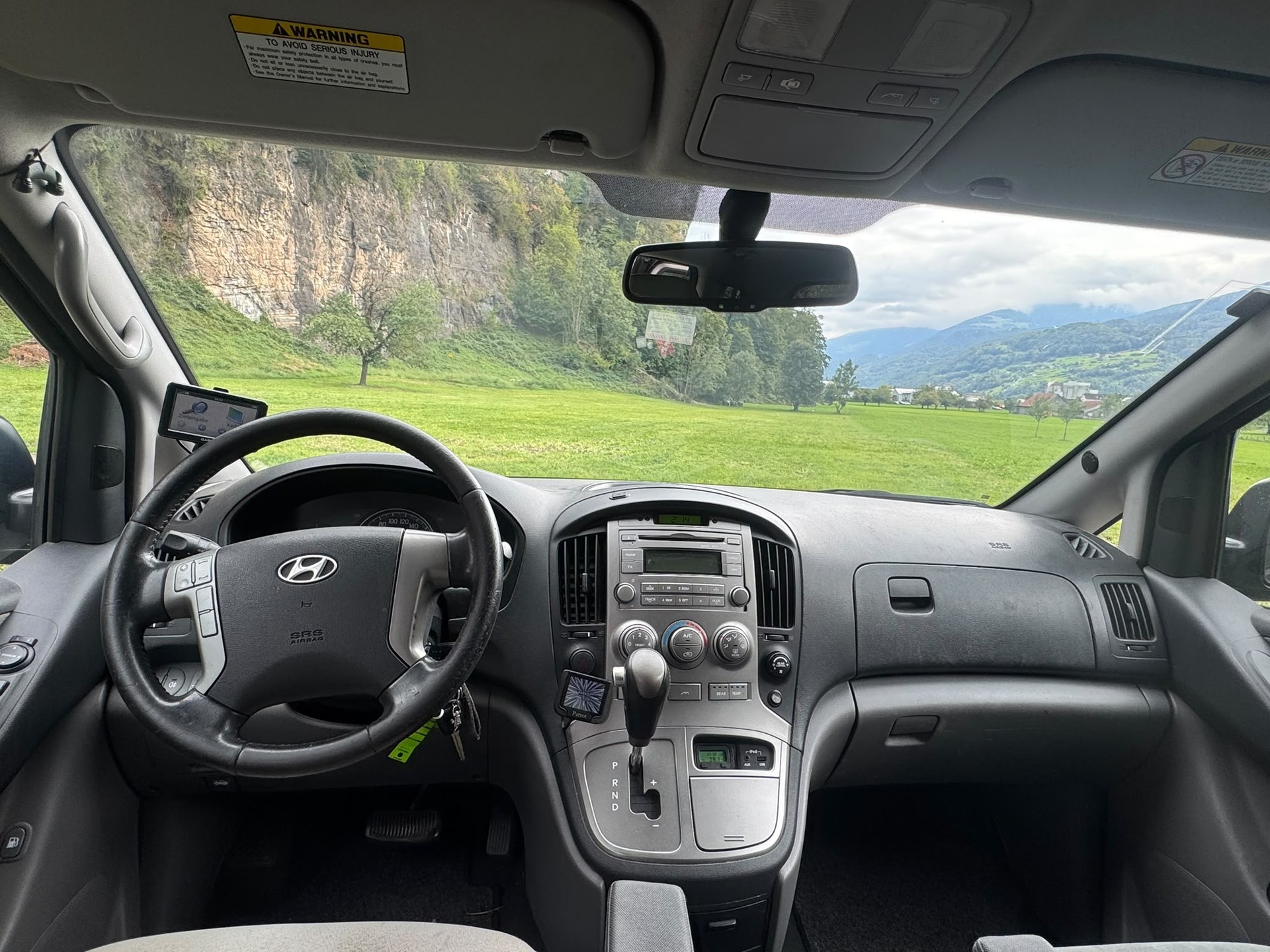 HYUNDAI H-1 People 2.5 CRDi HP-image-11