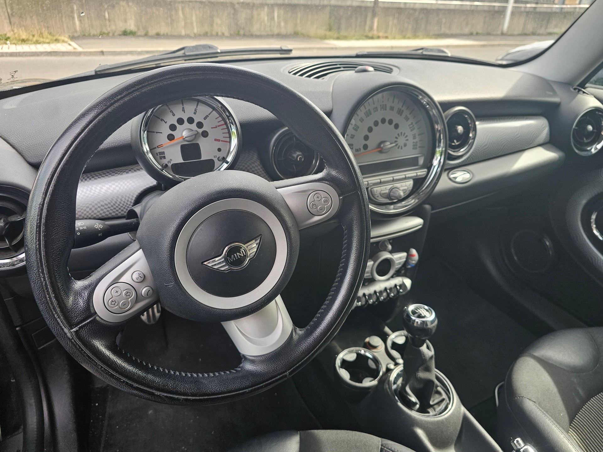 MINI Cooper S-image-5