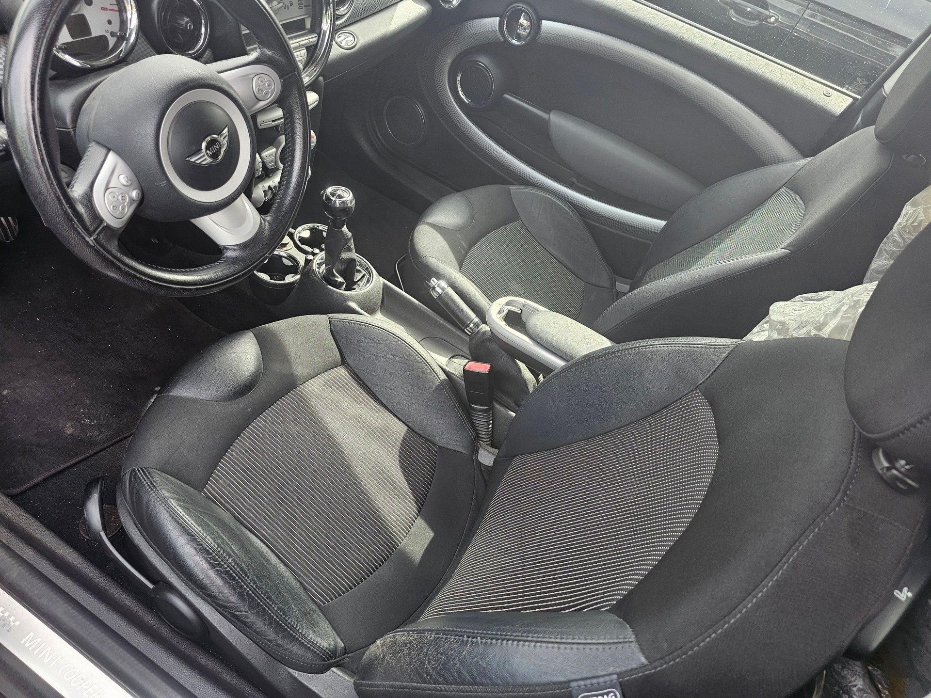 MINI Cooper S-image-4