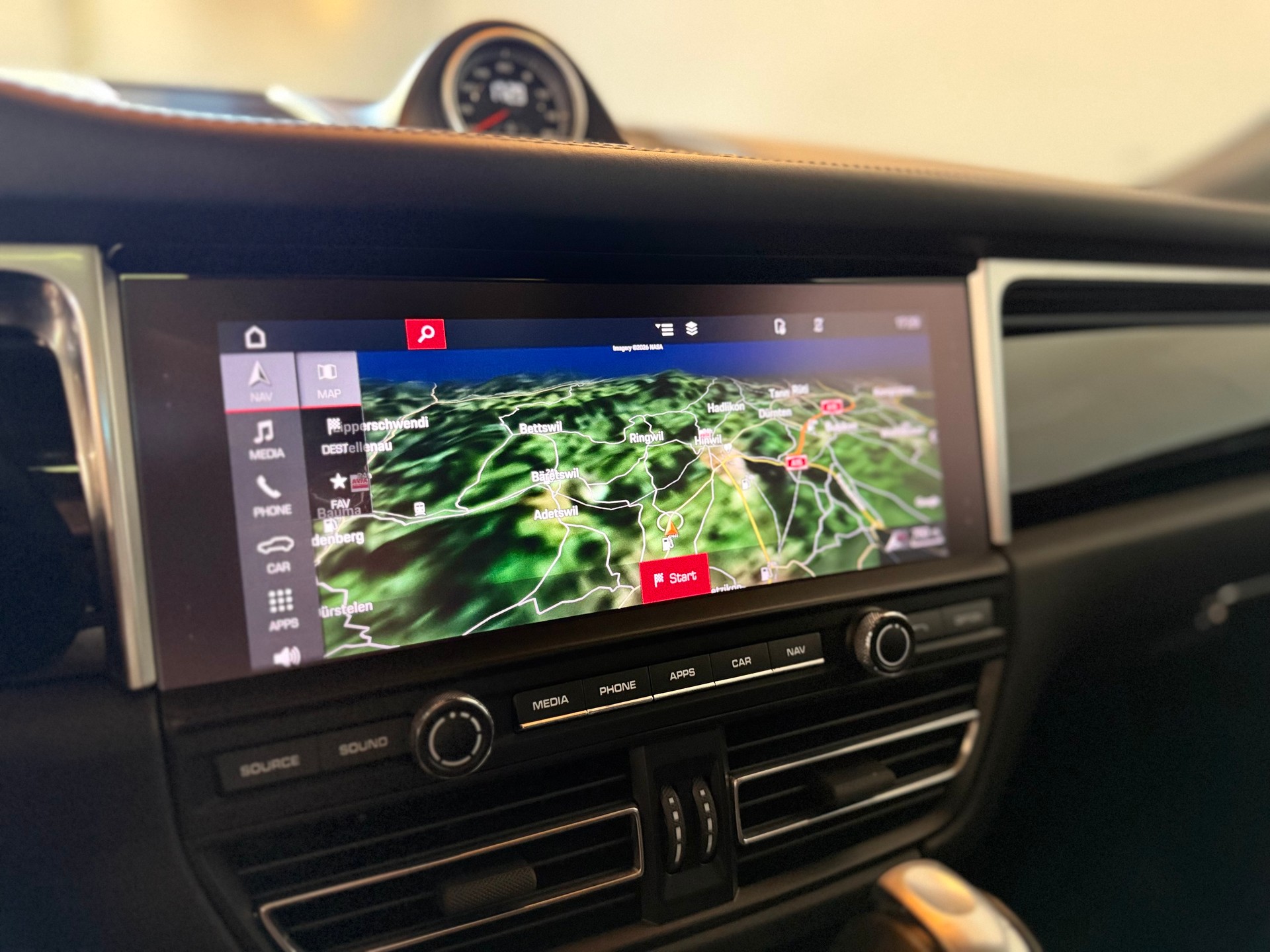 PORSCHE Macan S PDK-image-13